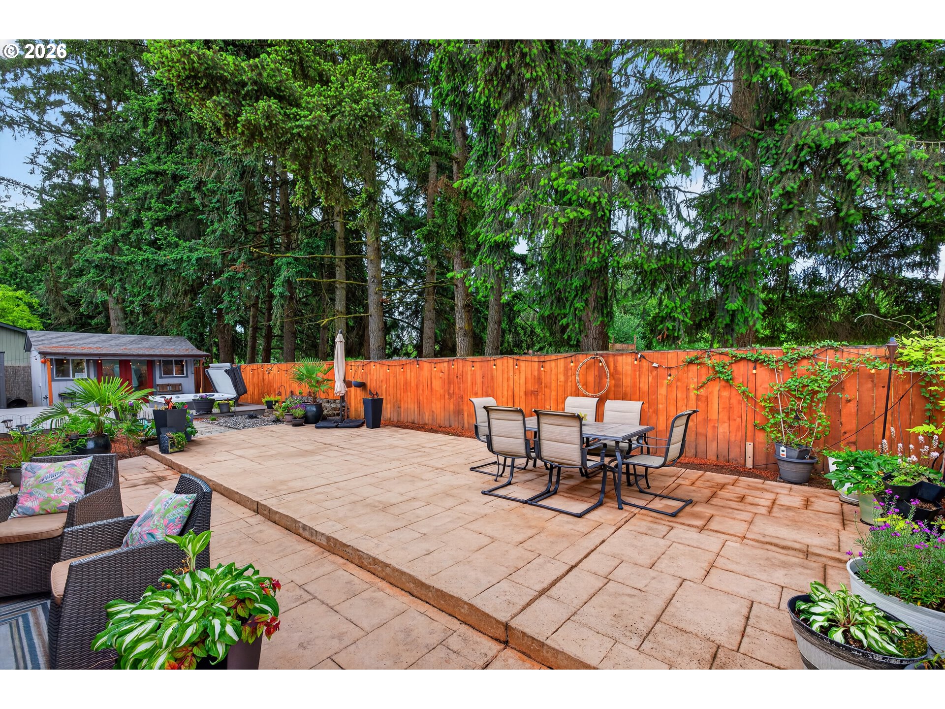2264 SE SINGING WOODS DR