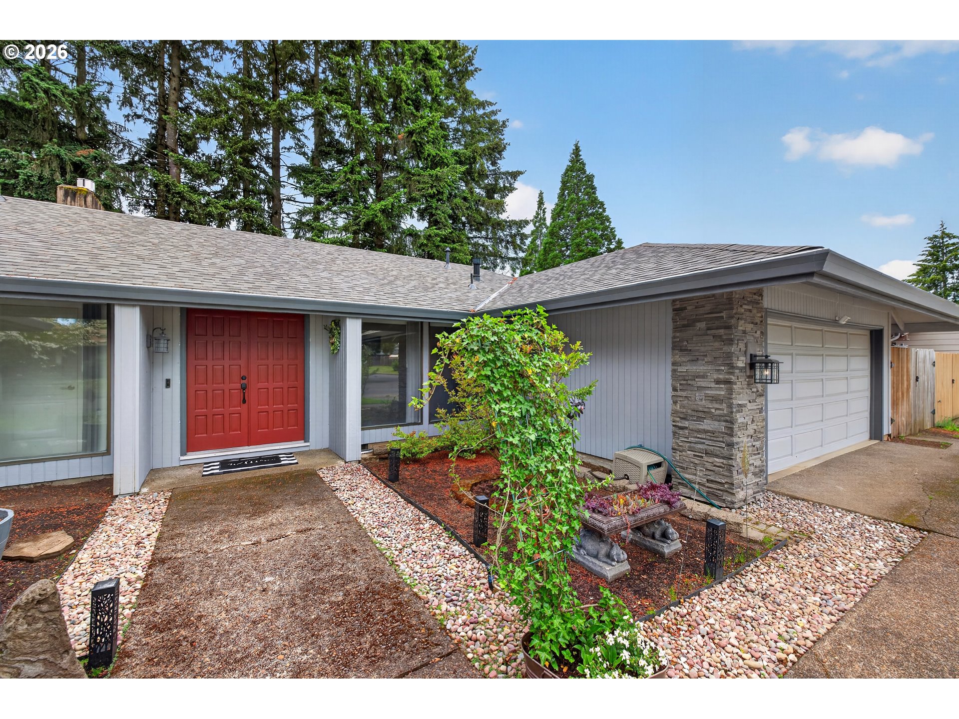 2264 SE SINGING WOODS DR