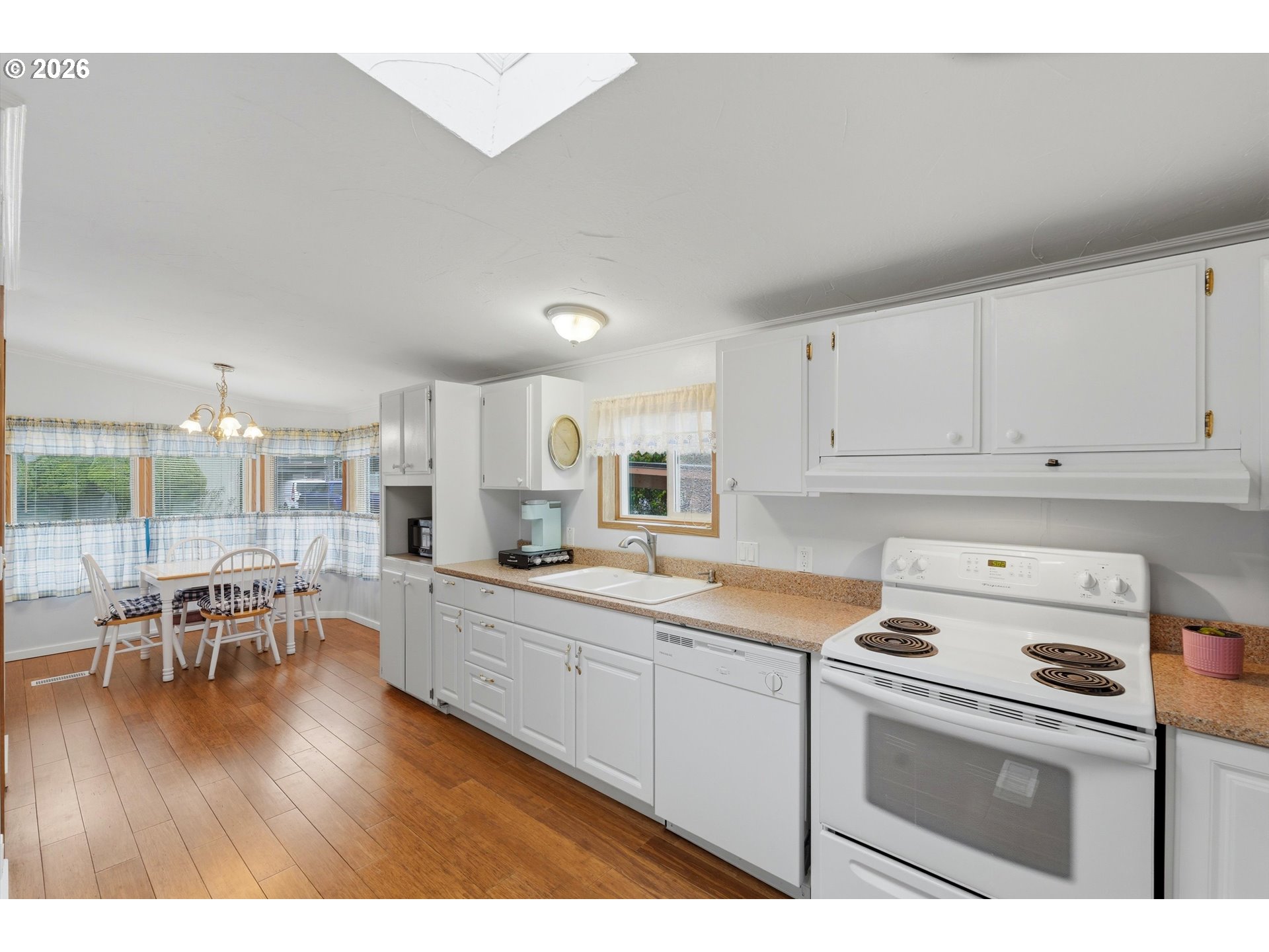 5885 NE Jacobson ST 63