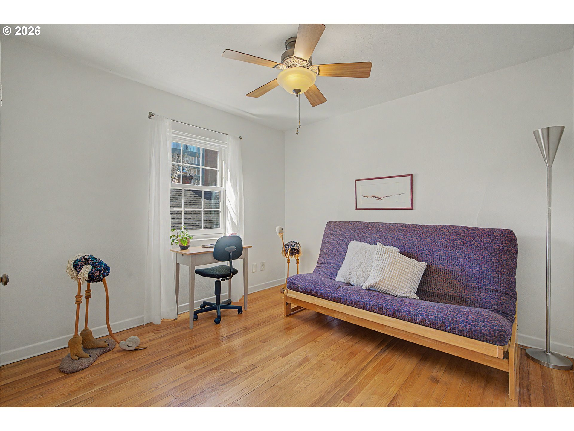 4341 NE HALSEY ST 18