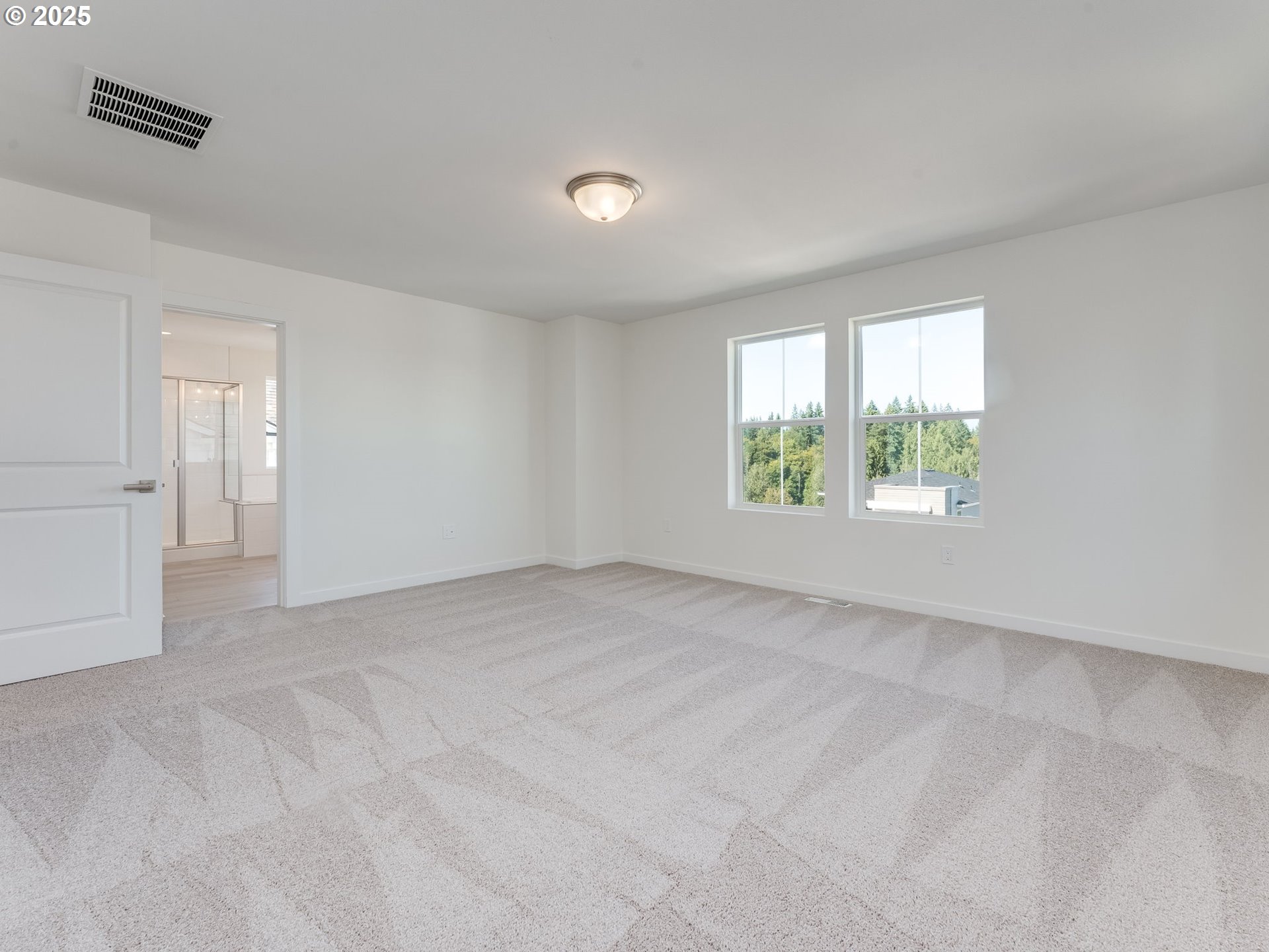 2128 NE RIDGE RUN LN