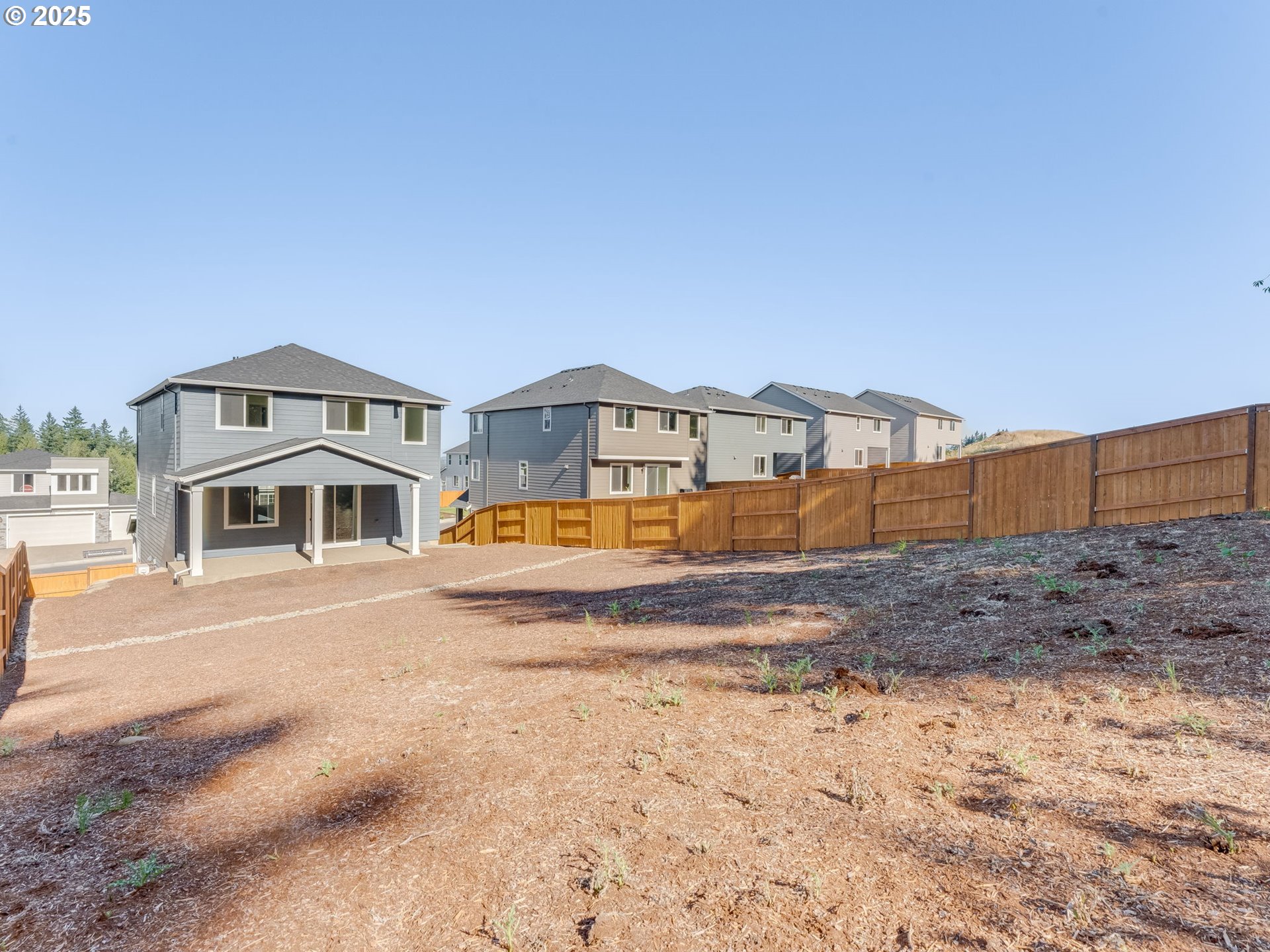 2128 NE RIDGE RUN LN