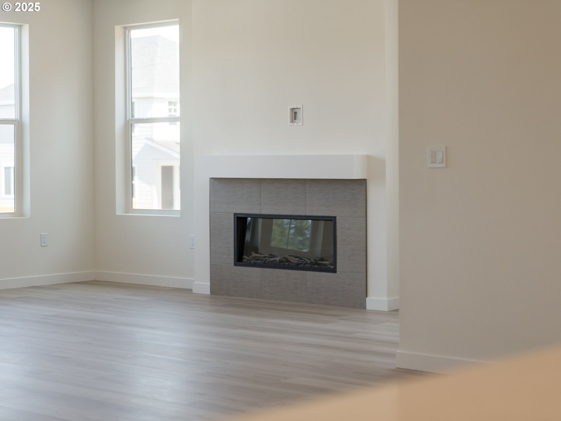 2128 NE RIDGE RUN LN