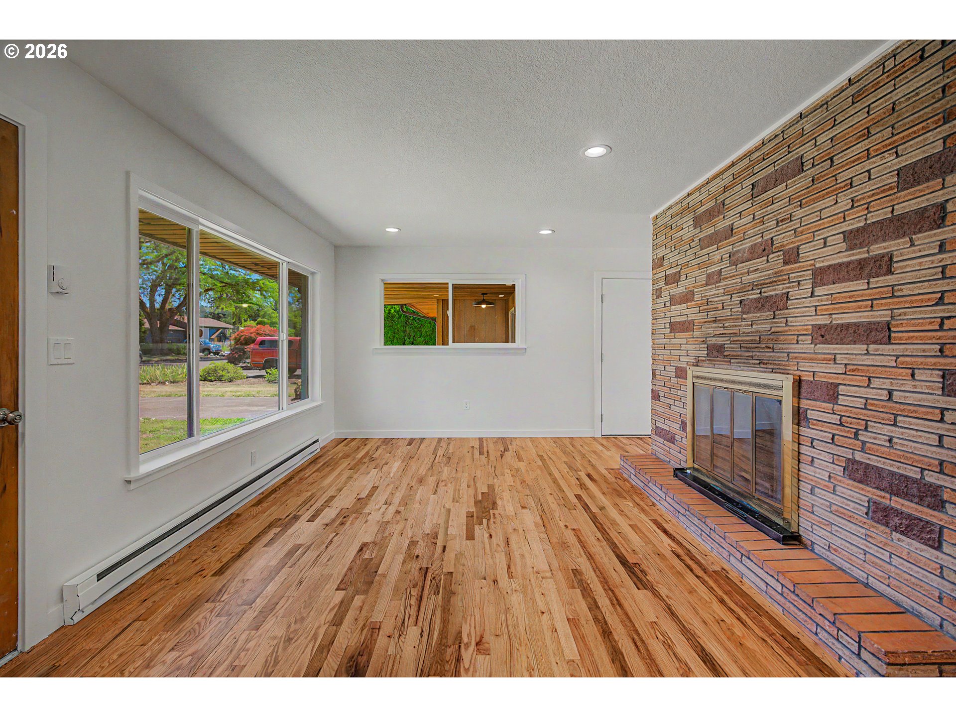 1315 N LOCUST ST