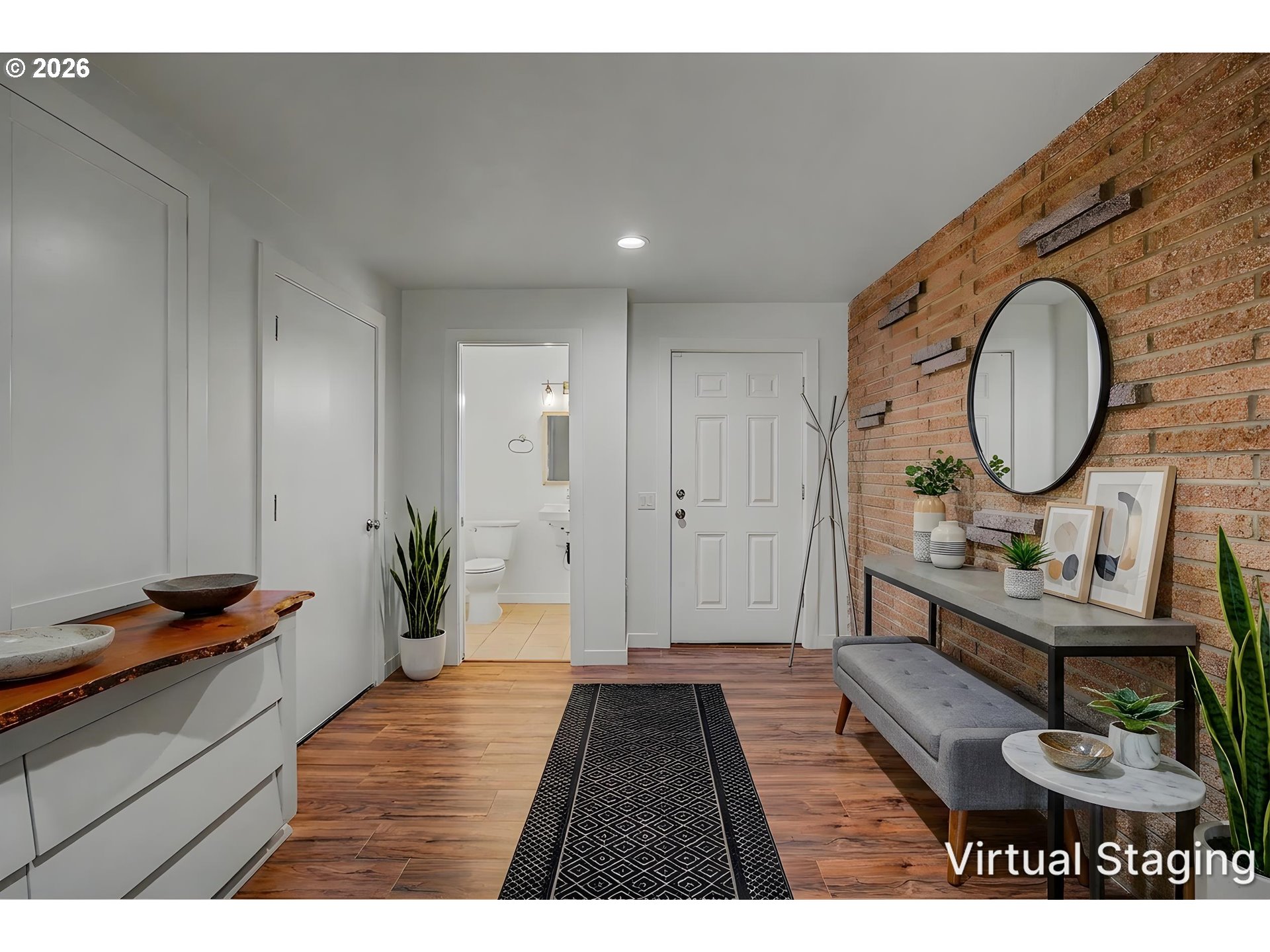 1315 N LOCUST ST