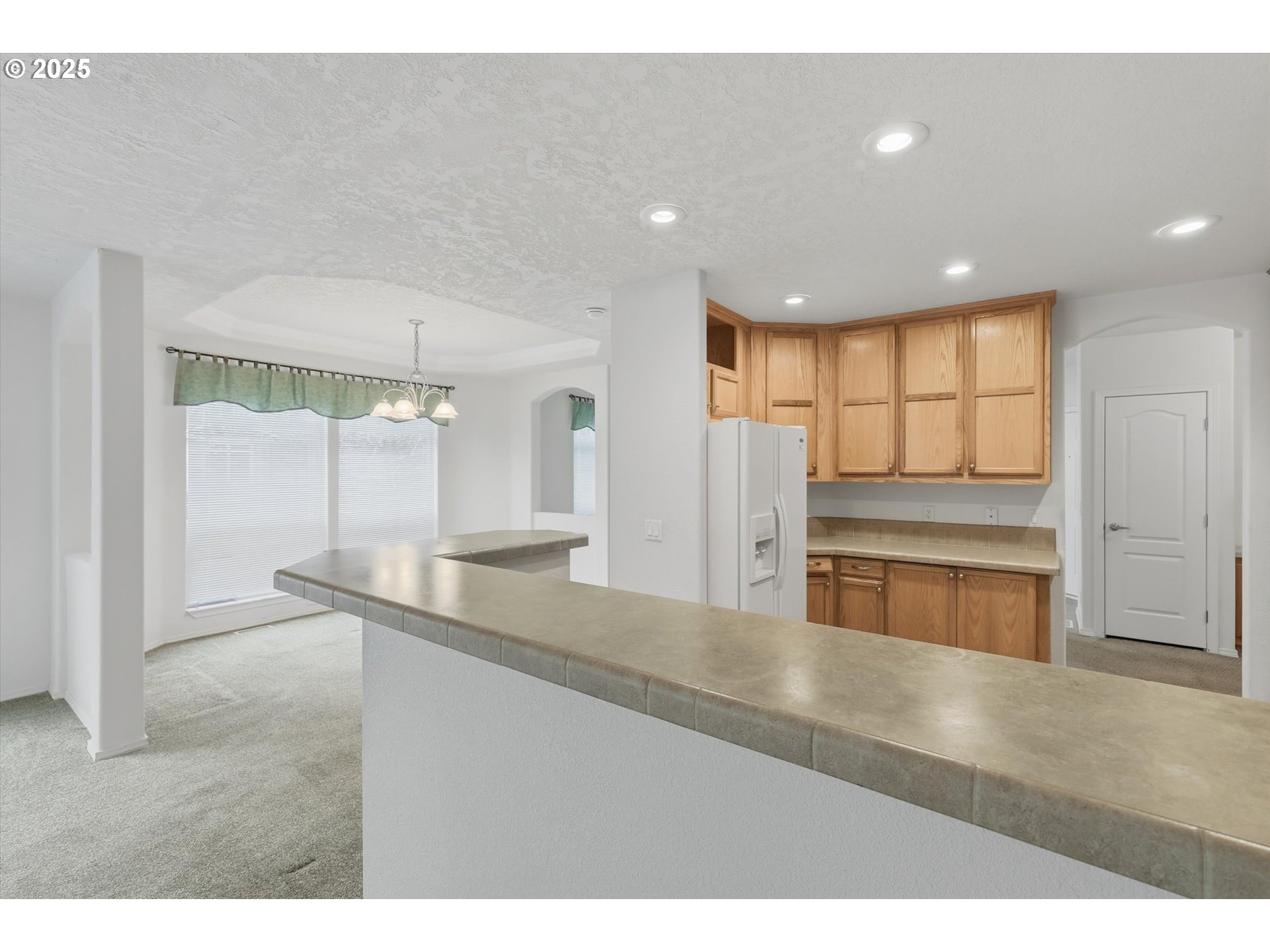 24702 E CEDAR HILL TER