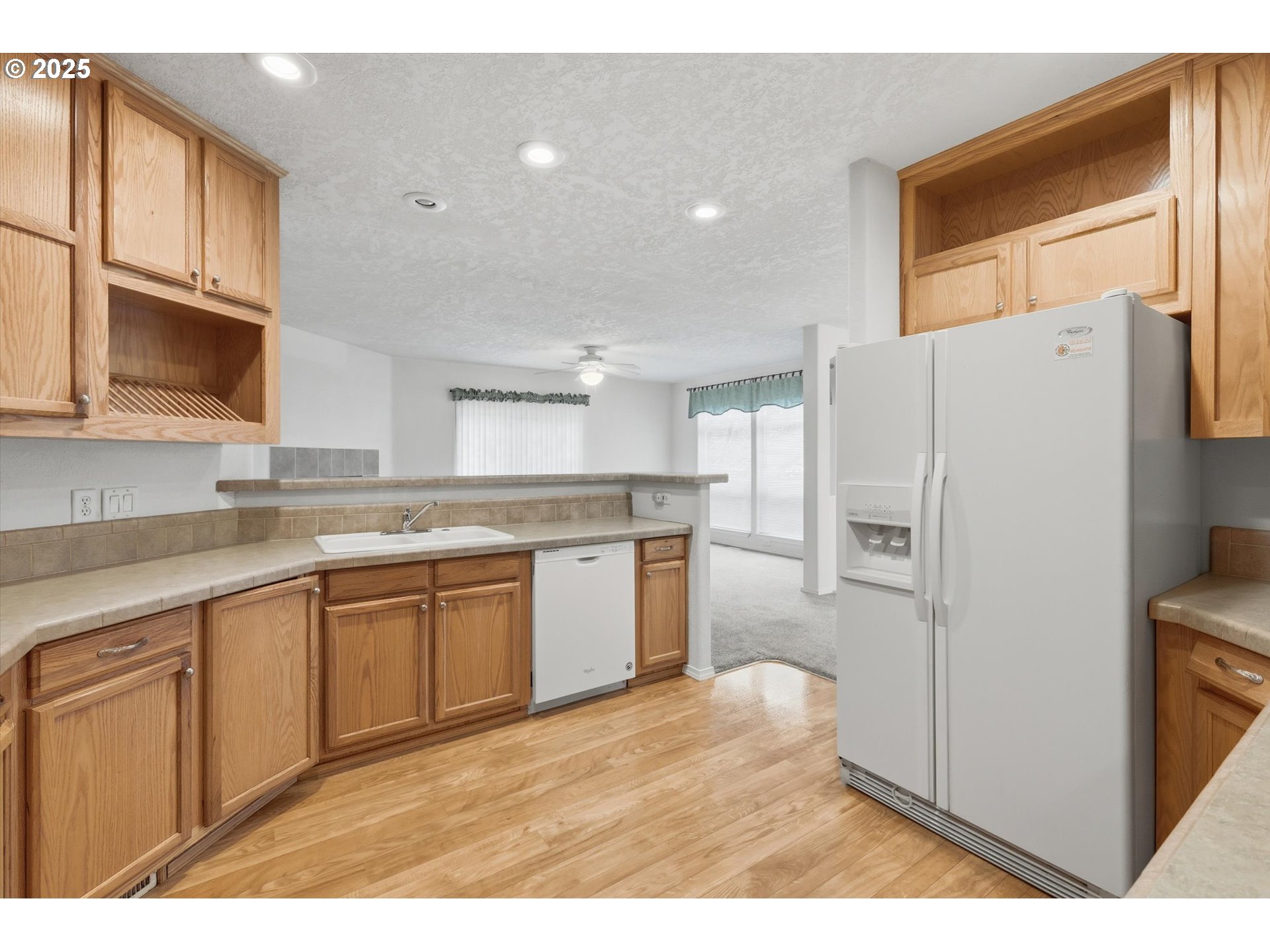 24702 E CEDAR HILL TER