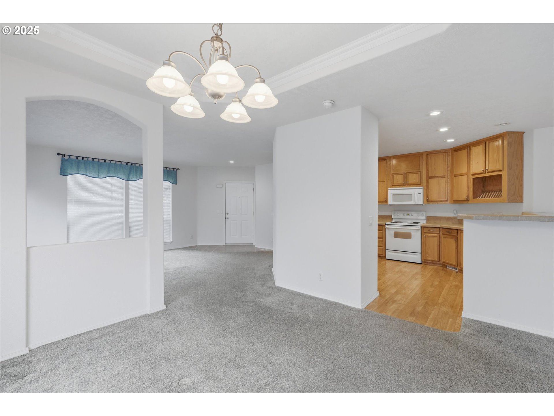 24702 E CEDAR HILL TER