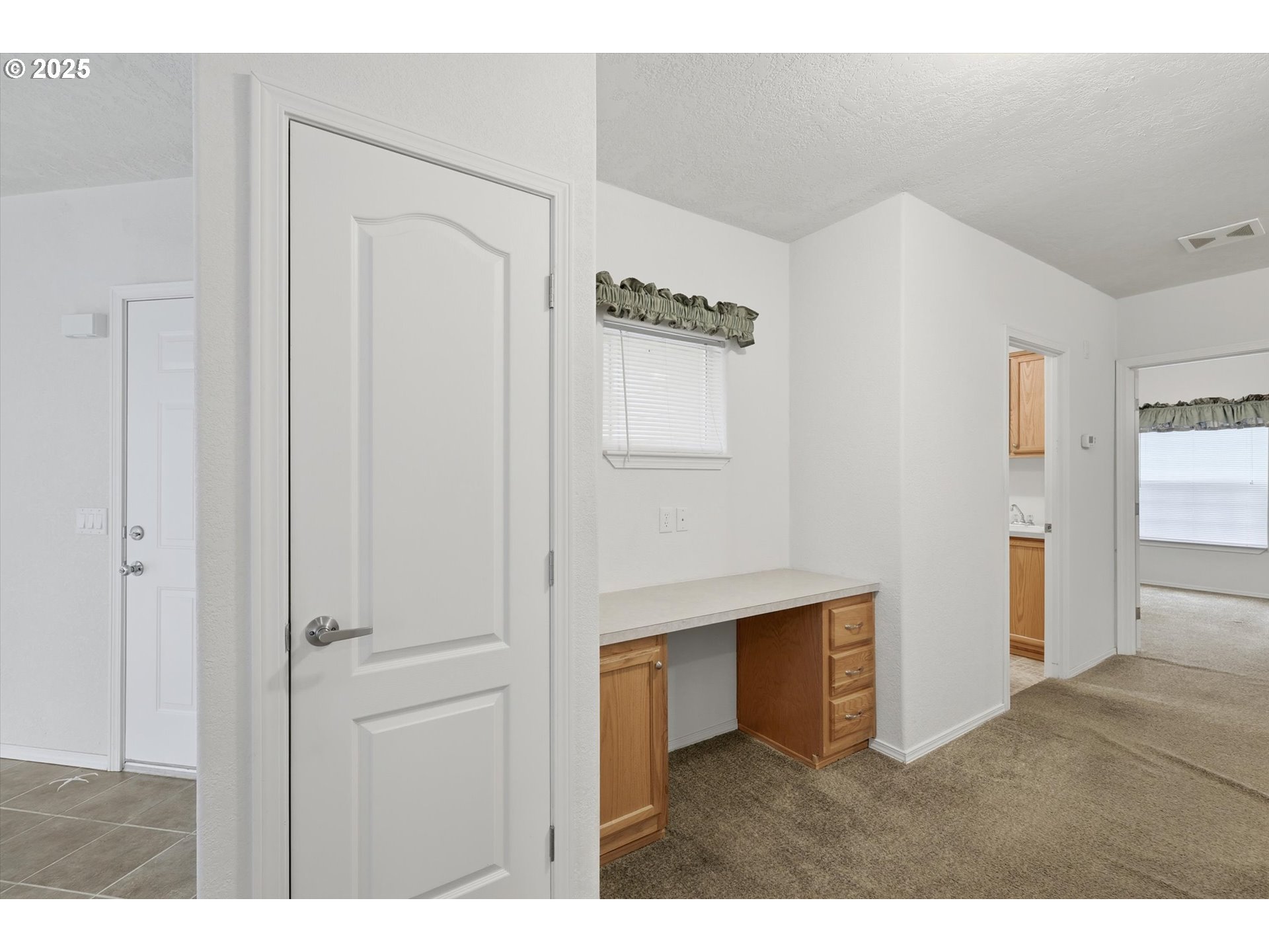 24702 E CEDAR HILL TER