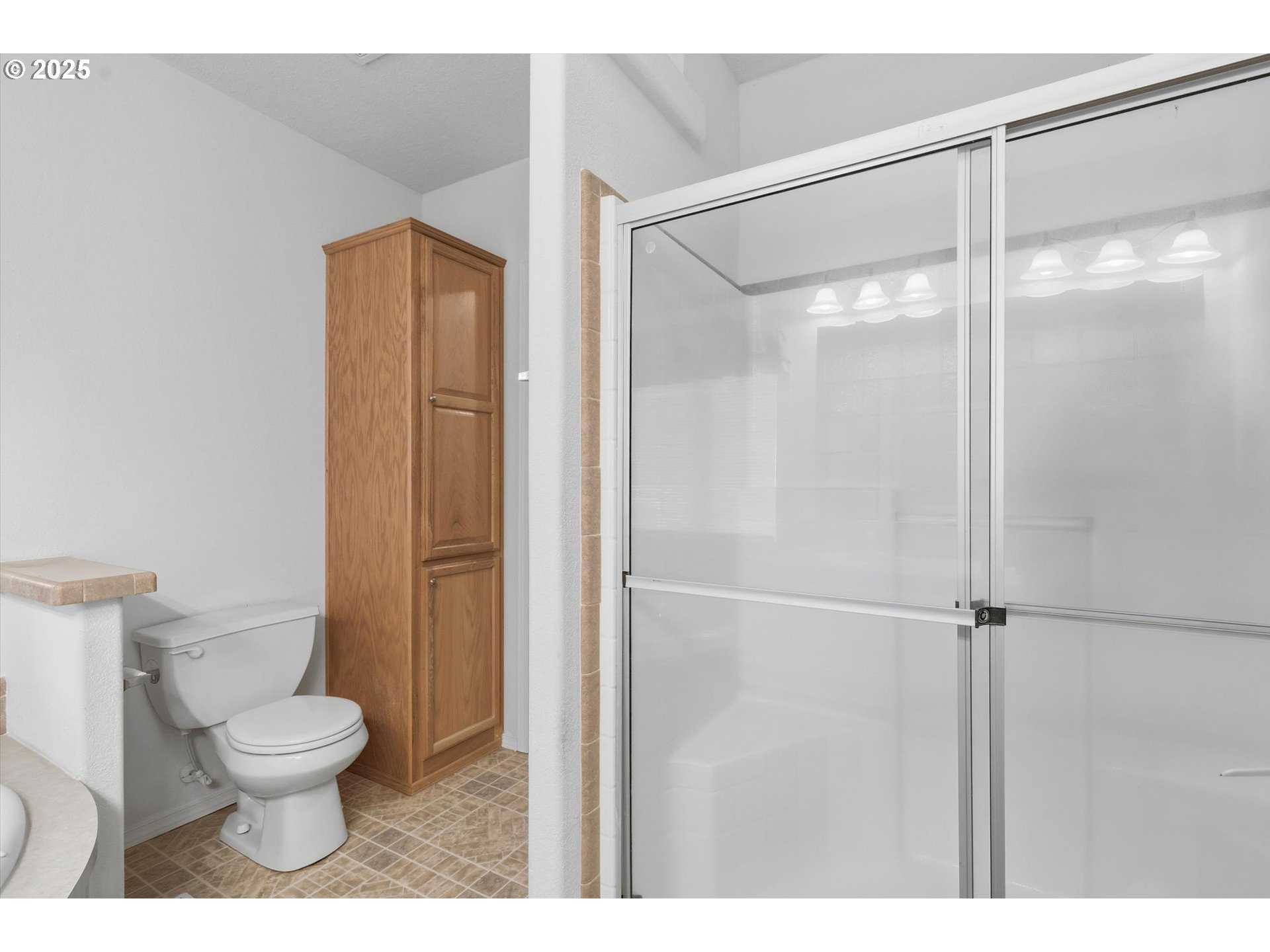 24702 E CEDAR HILL TER