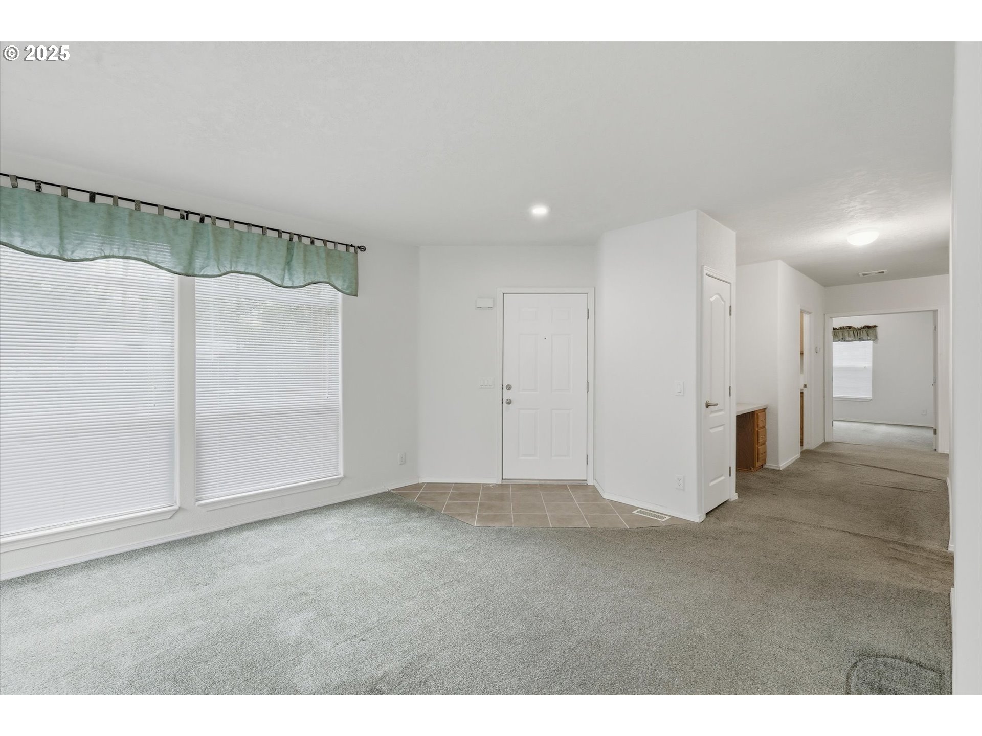 24702 E CEDAR HILL TER