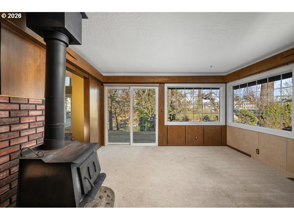 15741 S WASHINGTON ST