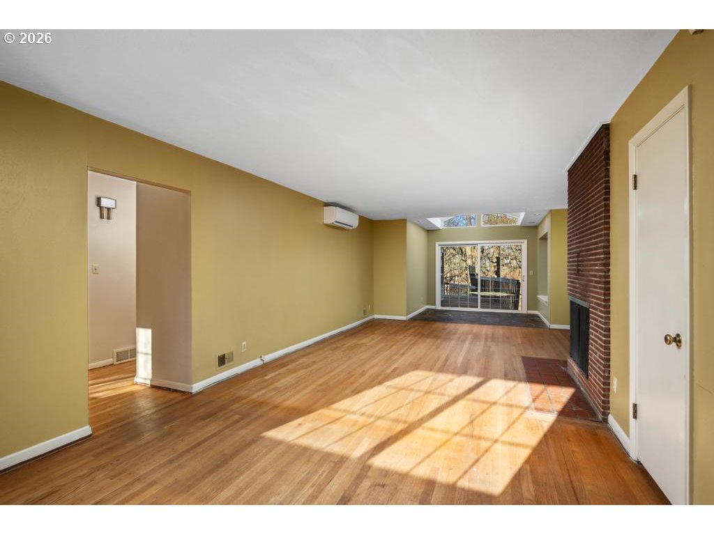 15741 S WASHINGTON ST