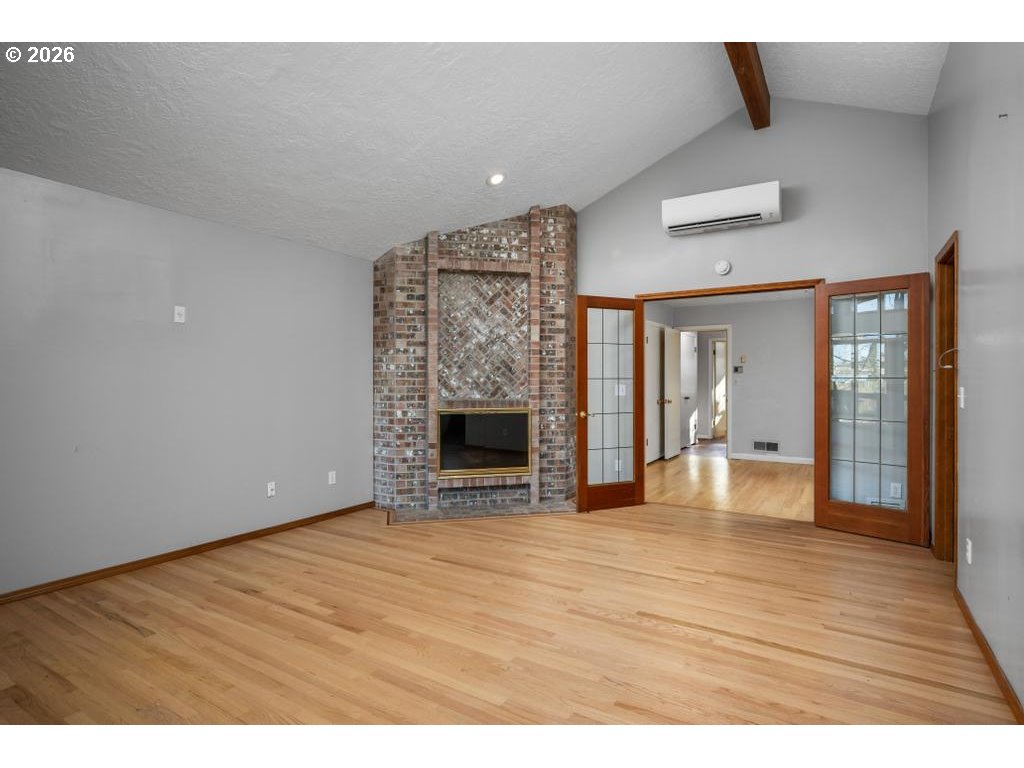 15741 S WASHINGTON ST