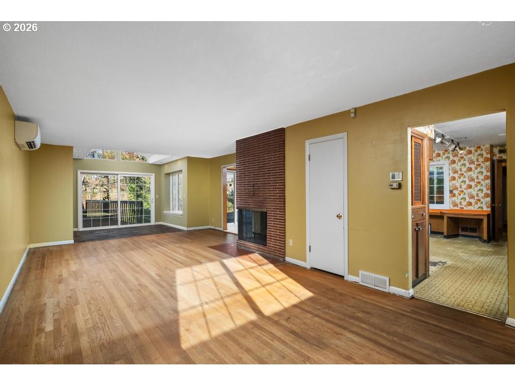 15741 S WASHINGTON ST