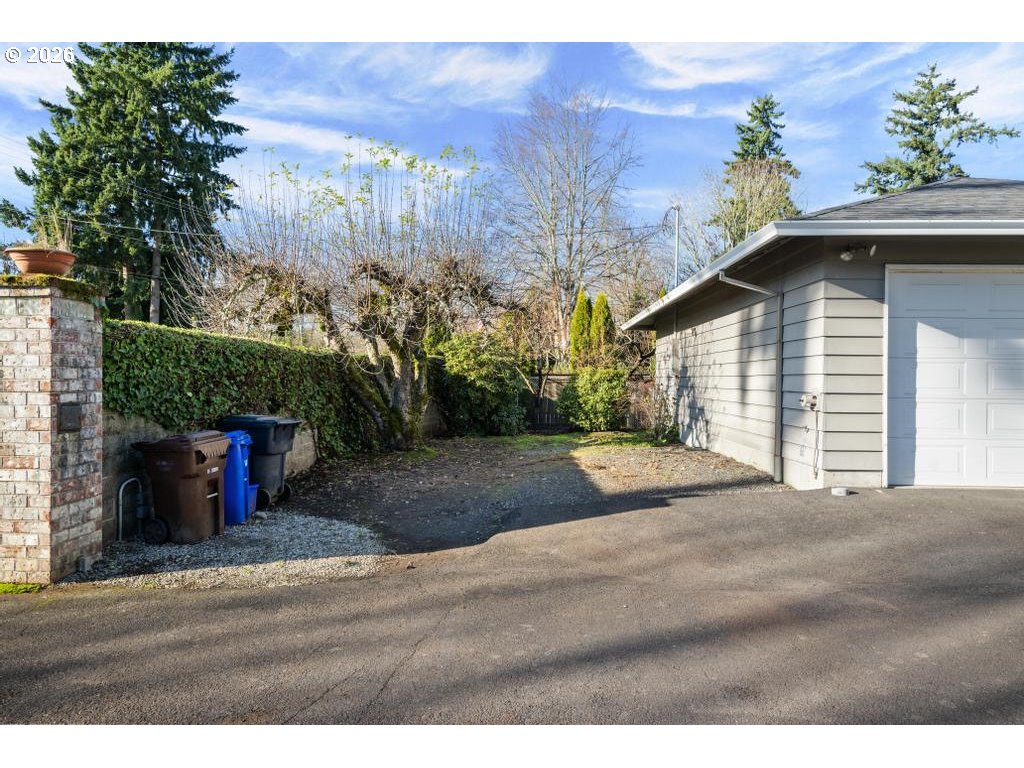 15741 S WASHINGTON ST