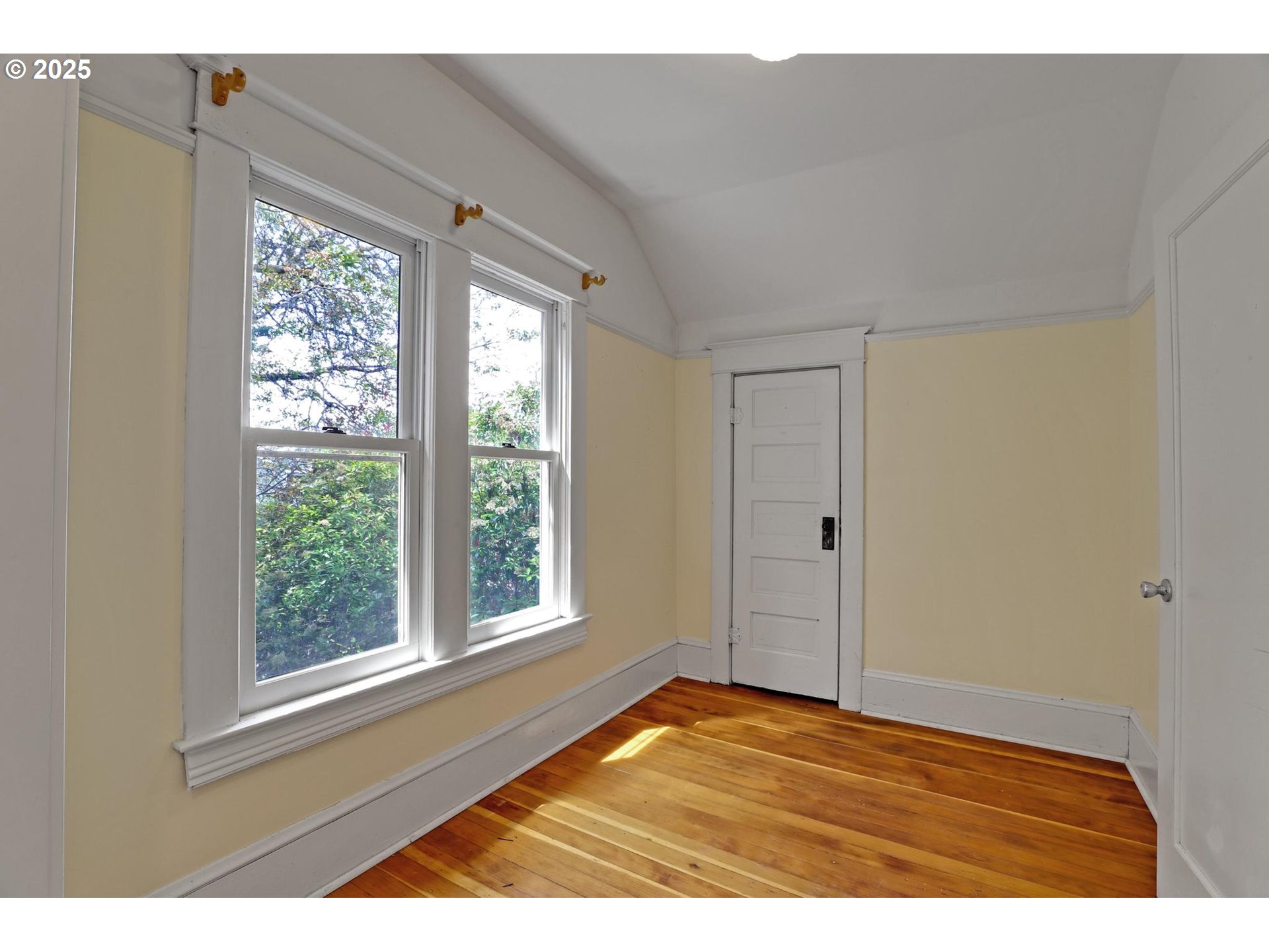 3607 NE 13TH AVE