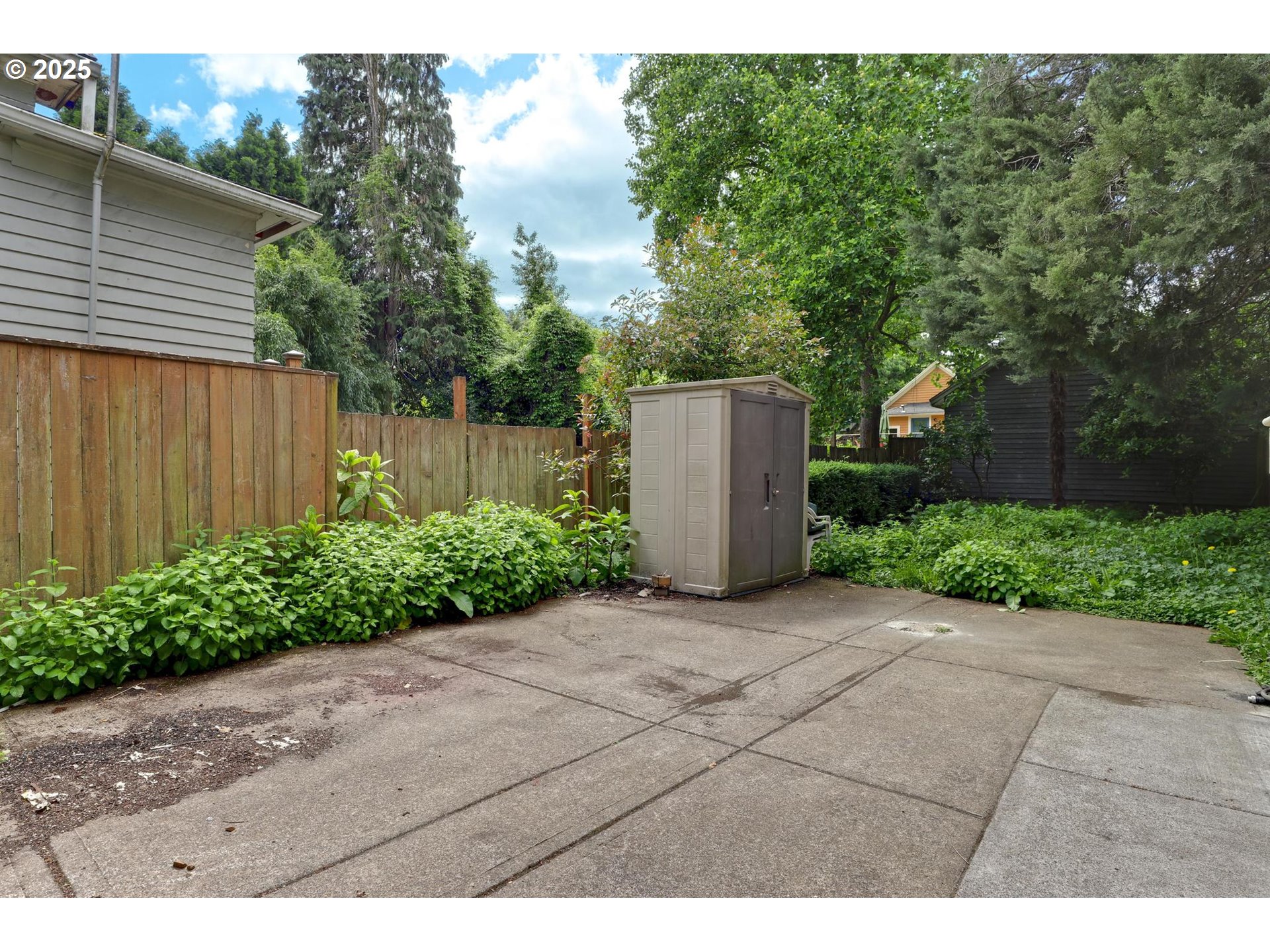 3607 NE 13TH AVE