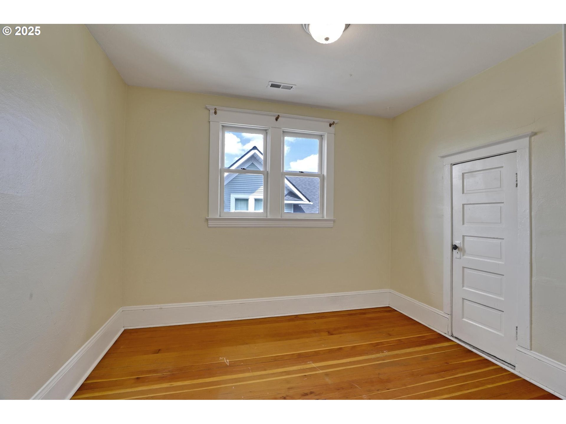 3607 NE 13TH AVE