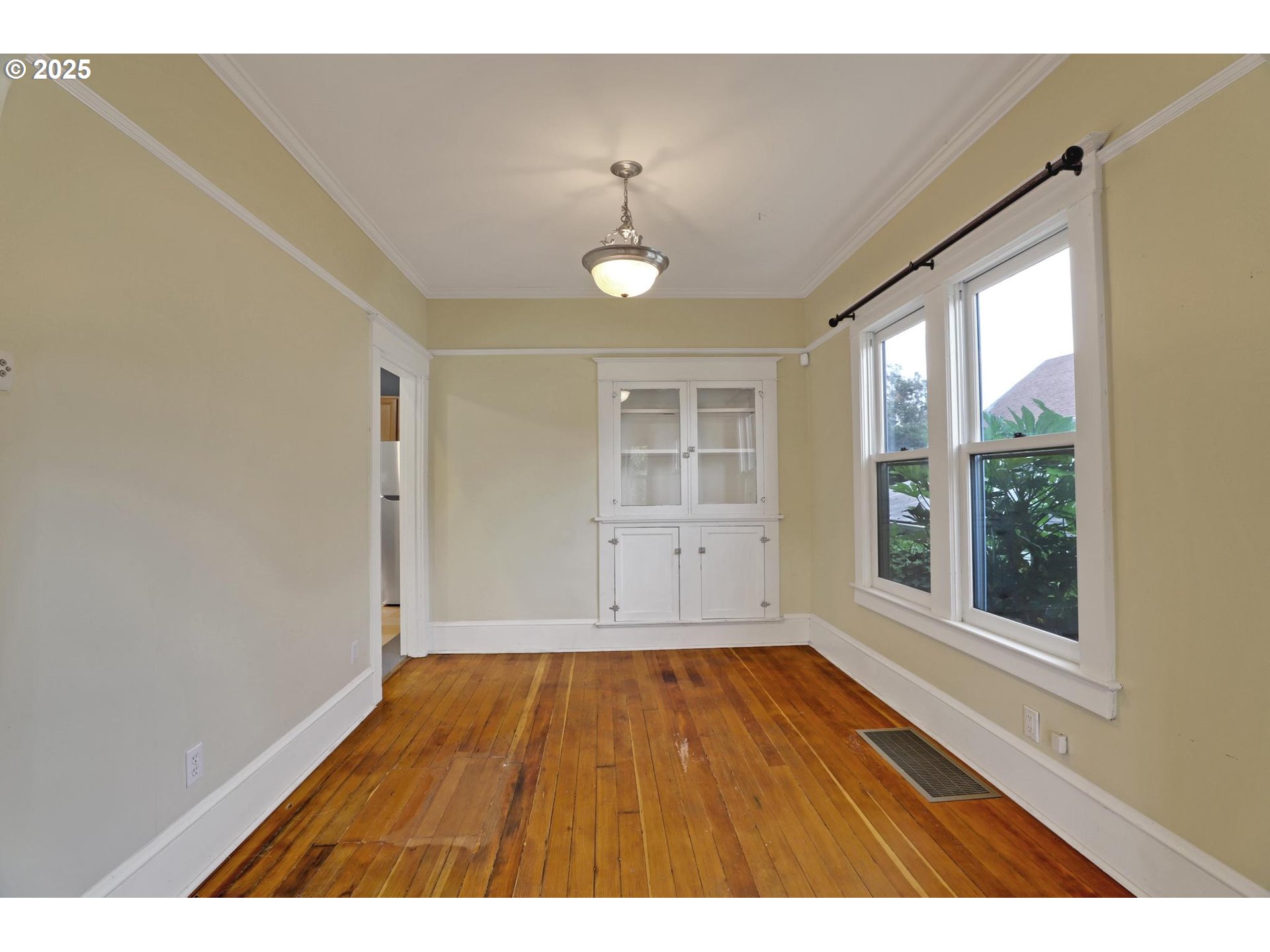 3607 NE 13TH AVE