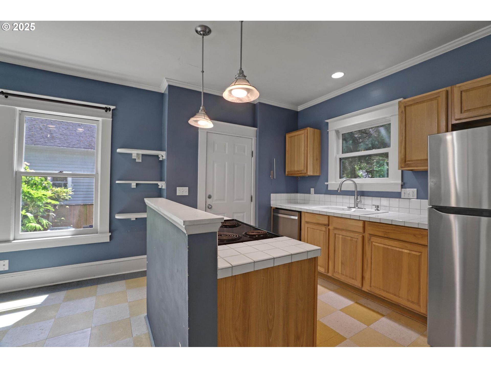 3607 NE 13TH AVE
