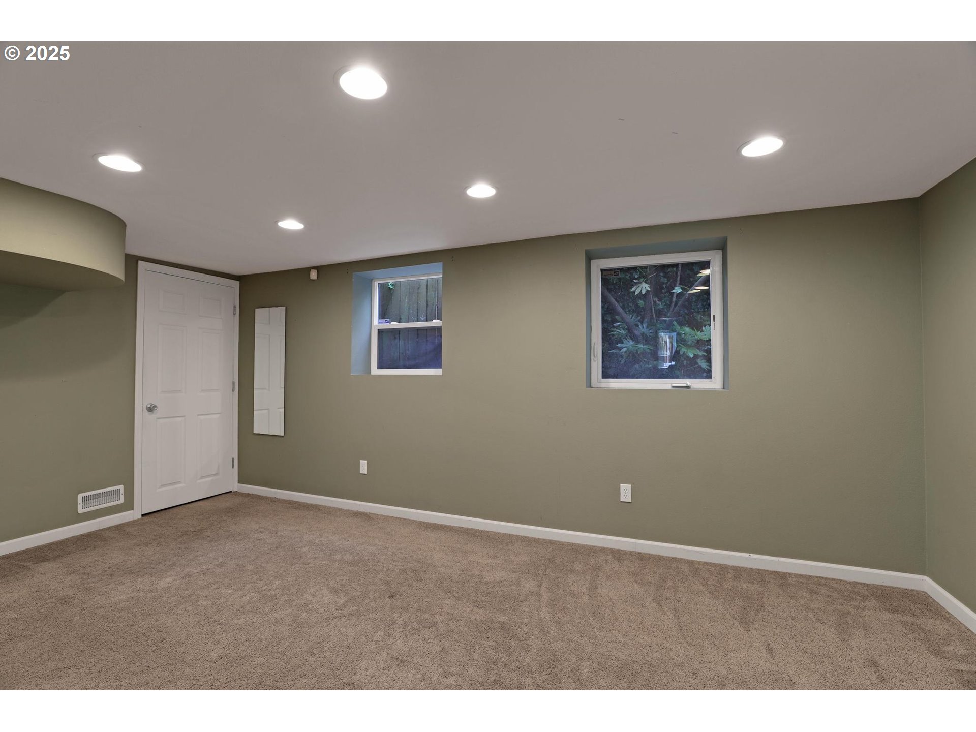 3607 NE 13TH AVE