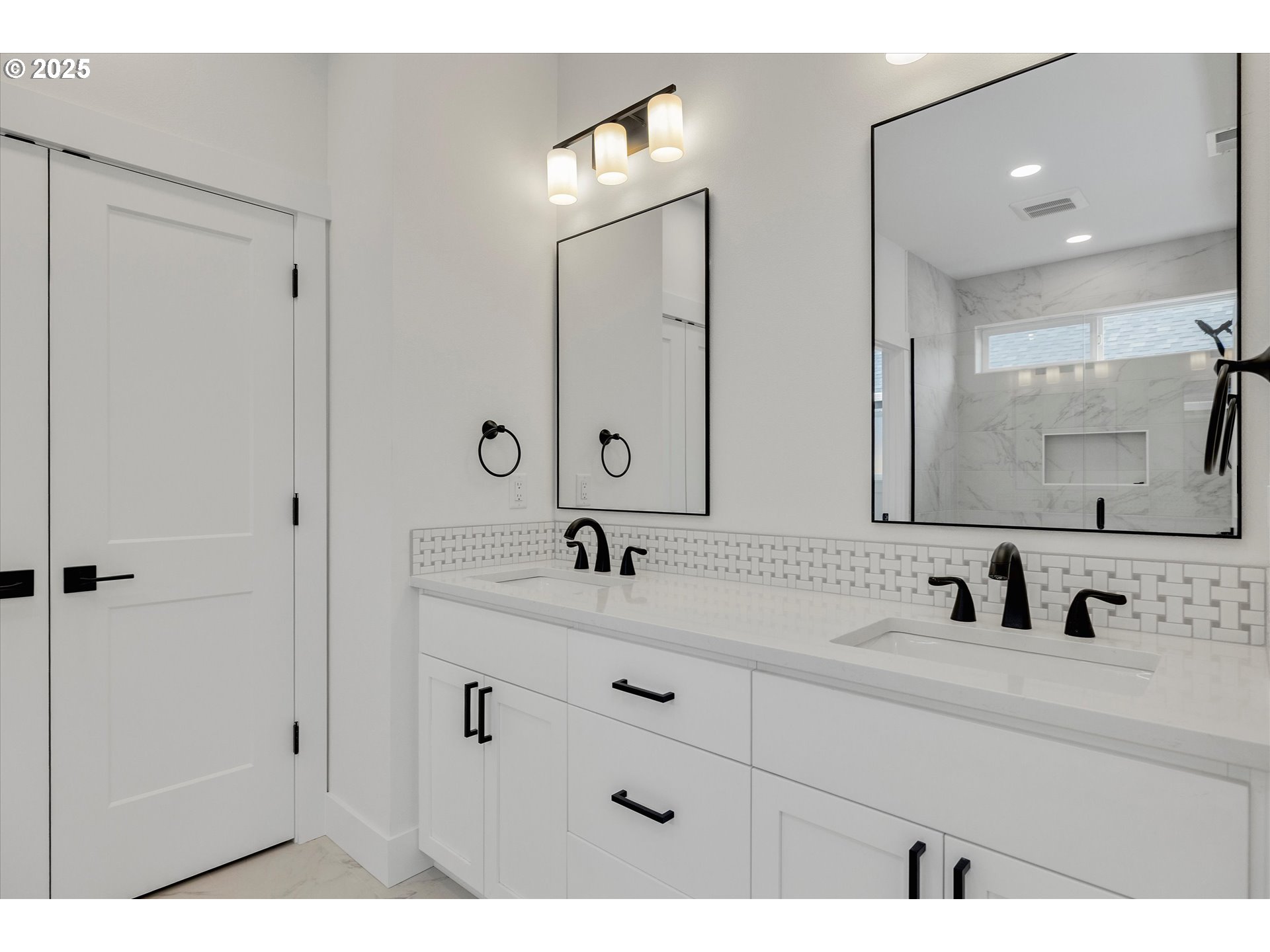 1943 SE 10TH PL, Canby