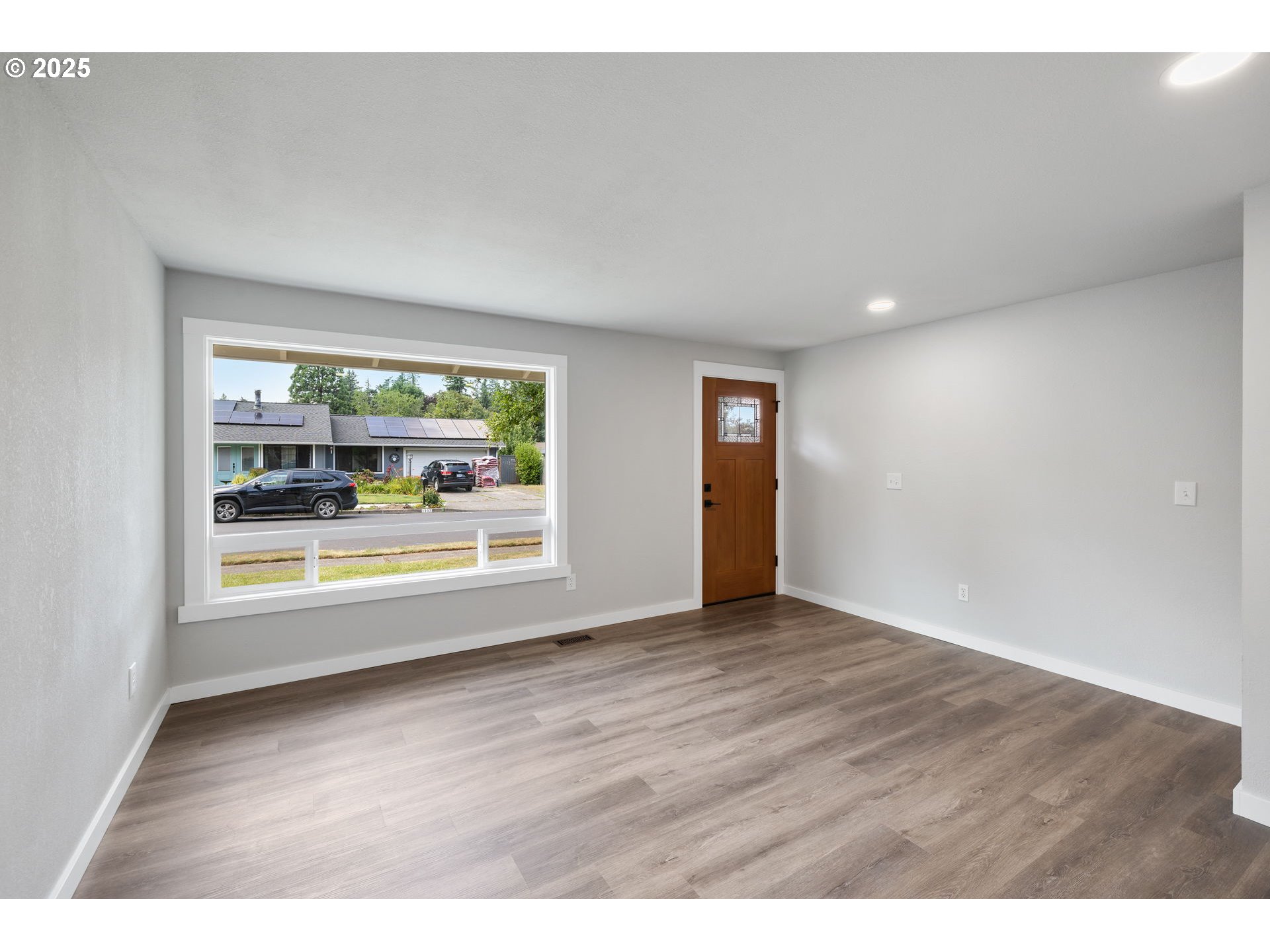 1102 SE 209TH AVE