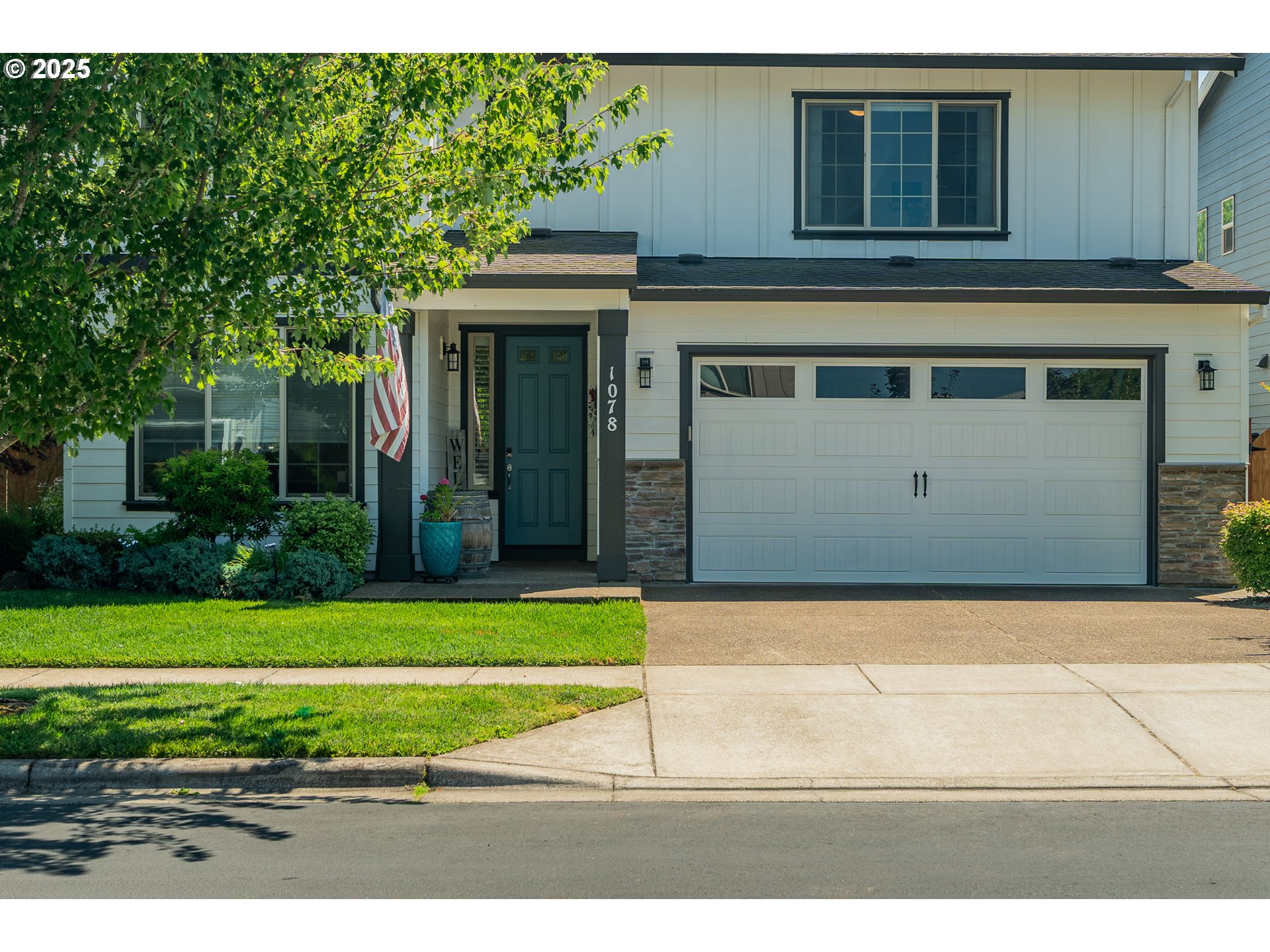 1078 VISTA OAKS DR