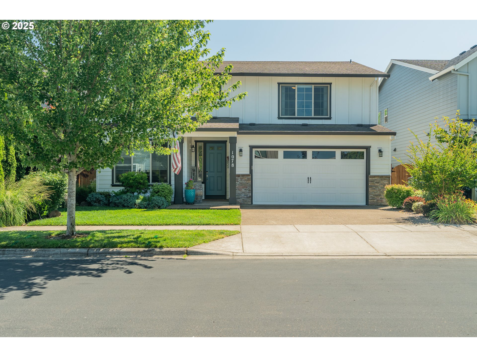 1078 VISTA OAKS DR