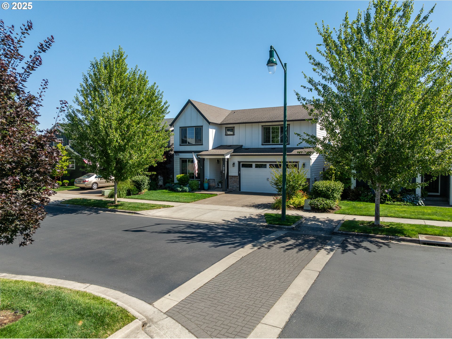 1078 VISTA OAKS DR