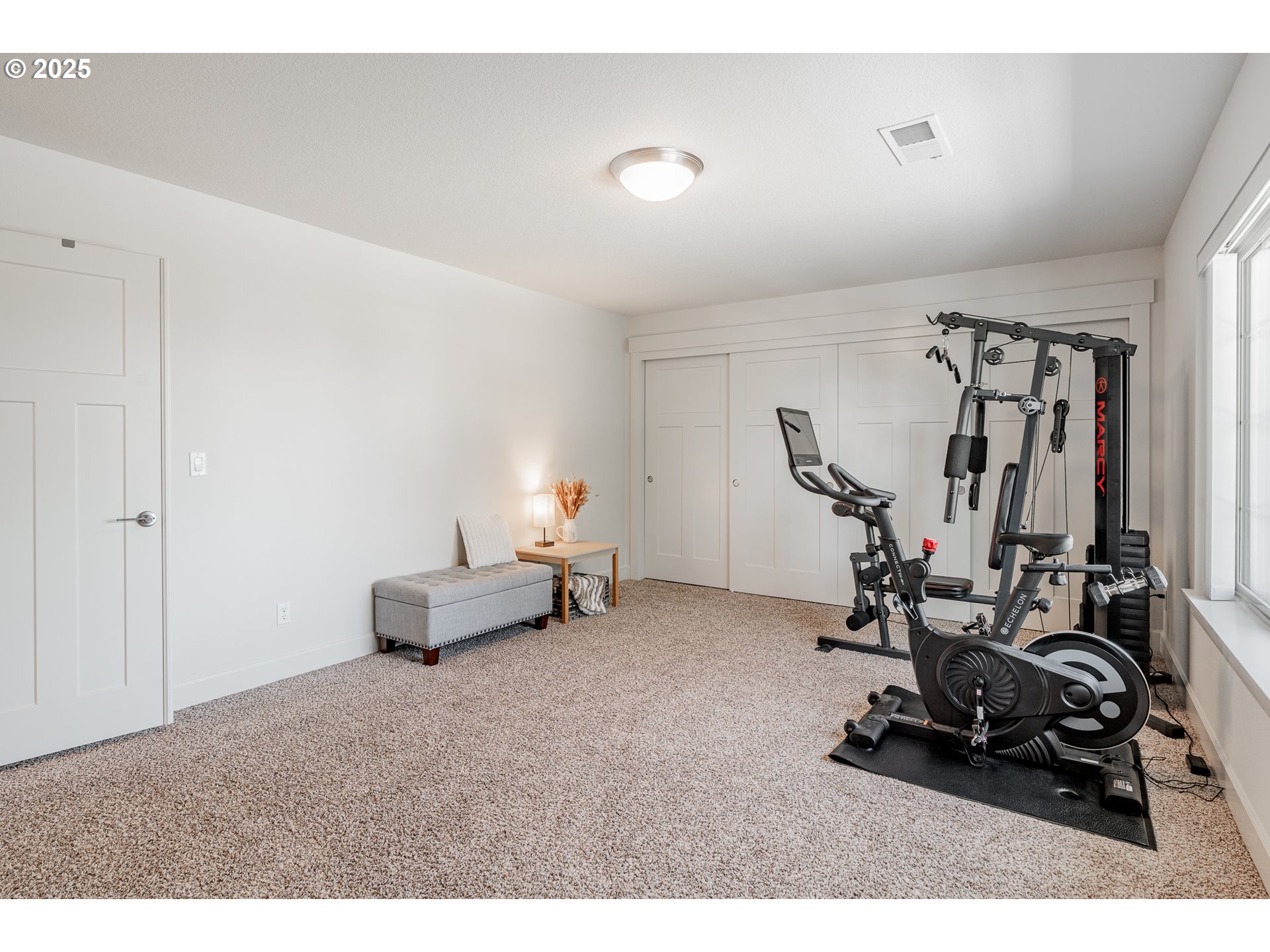 1078 VISTA OAKS DR