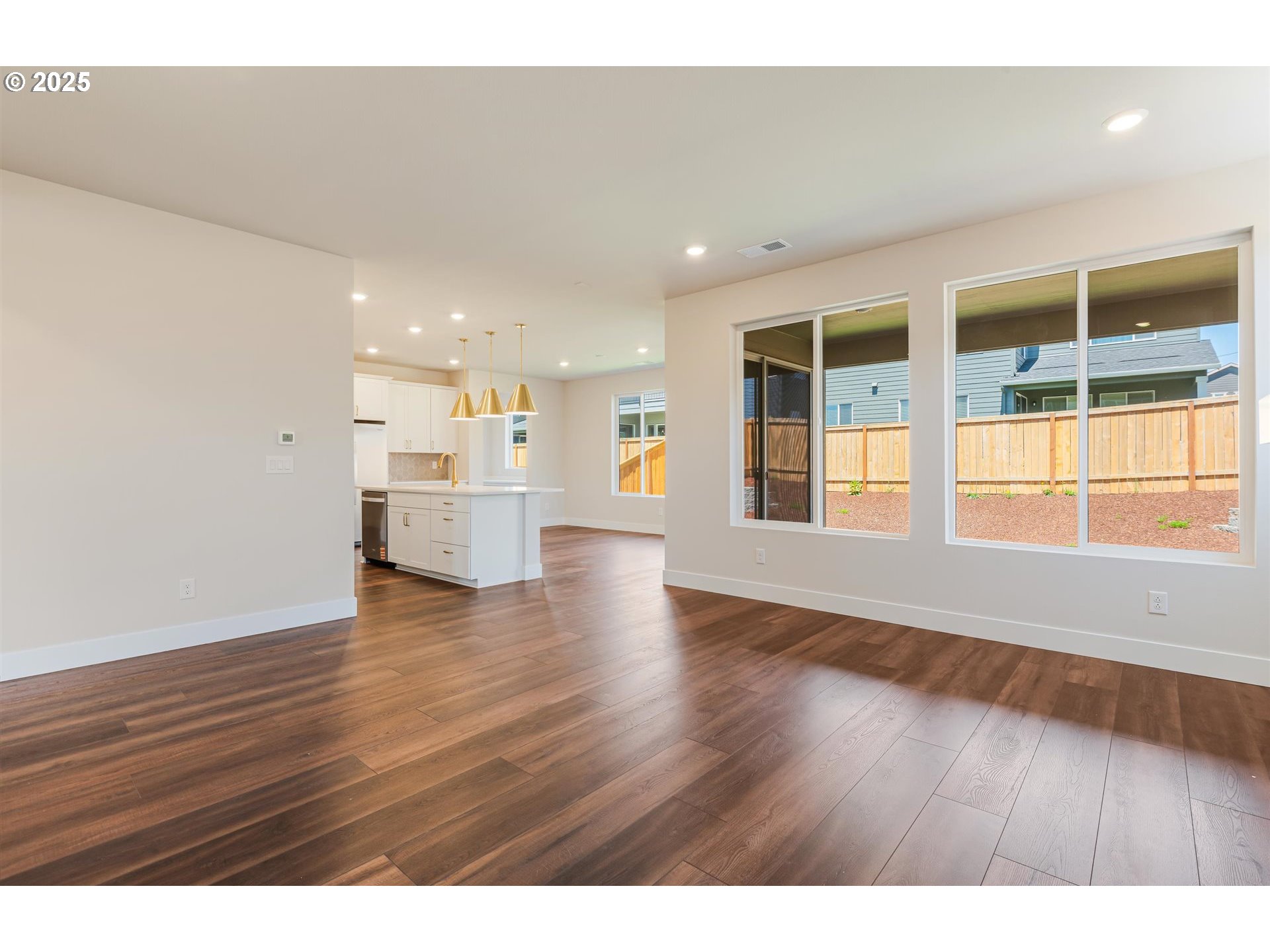 6701 SW Windflower ST