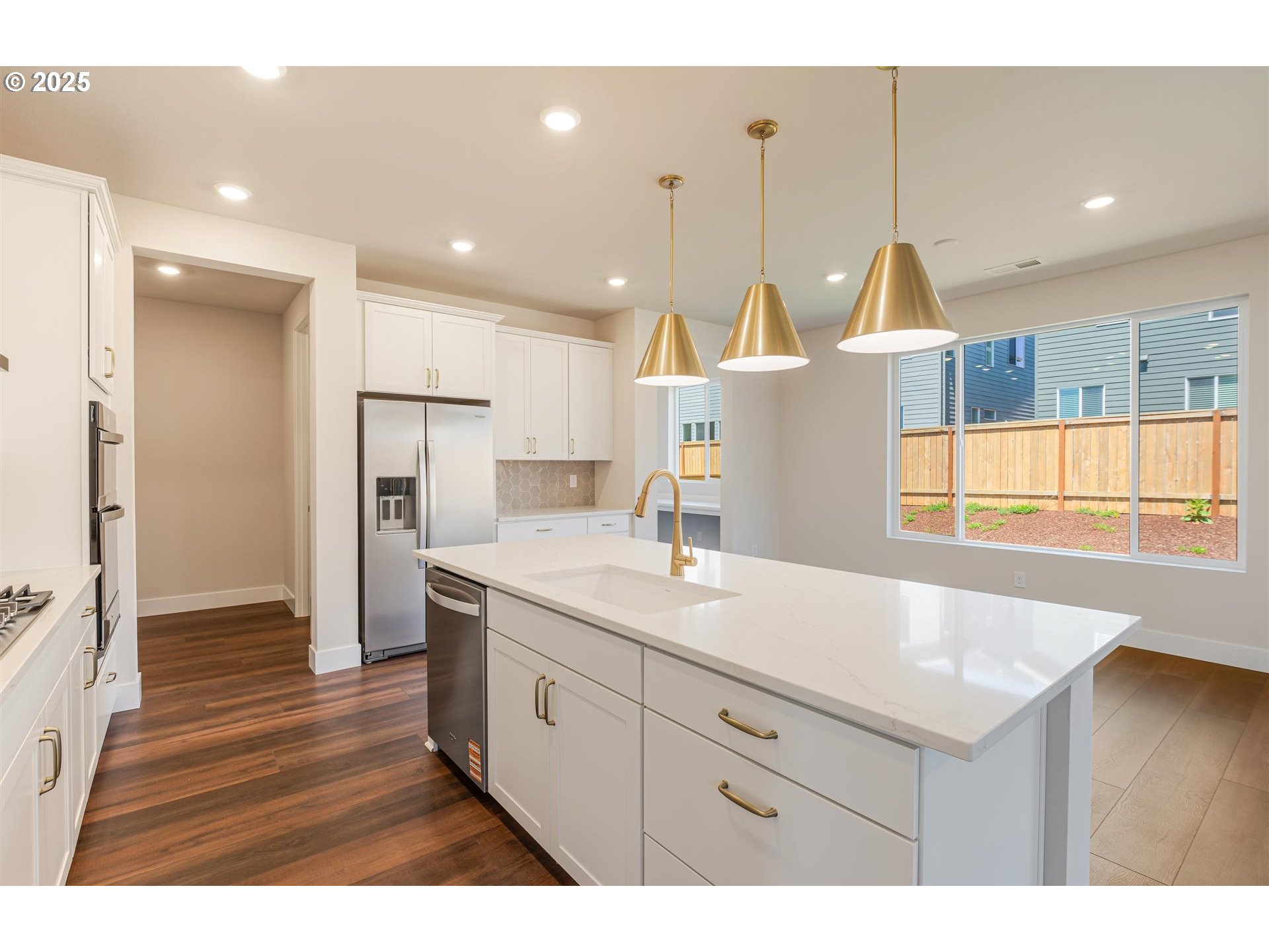 6701 SW Windflower ST