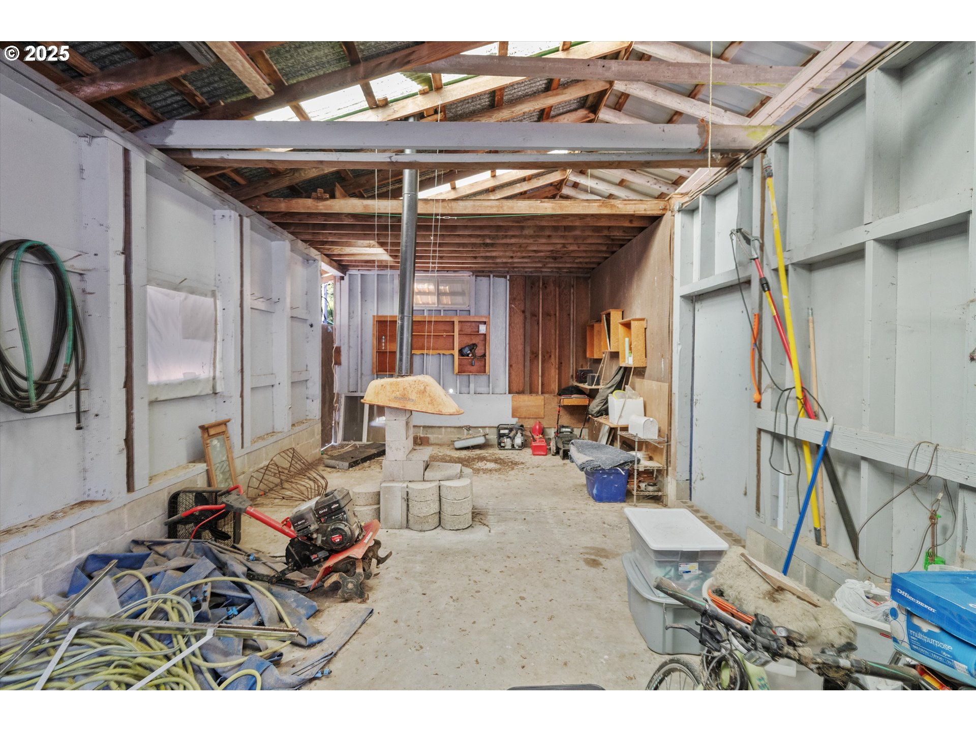 64086 NEHALEM HWY