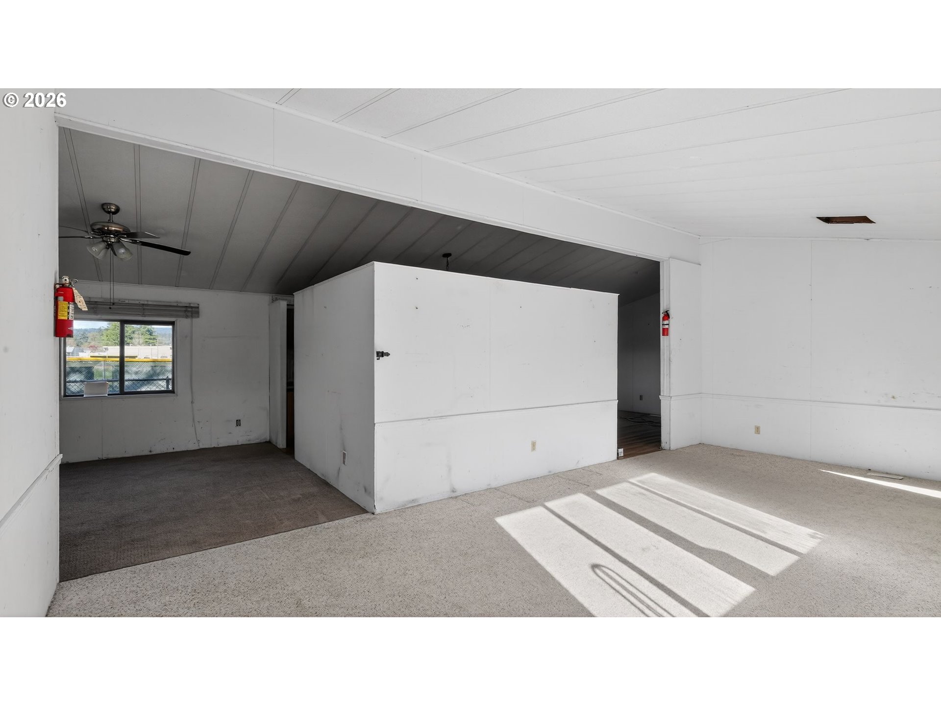 1901 KALMIA ST