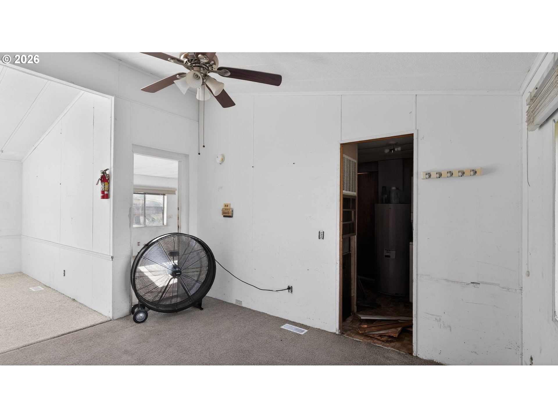 1901 KALMIA ST