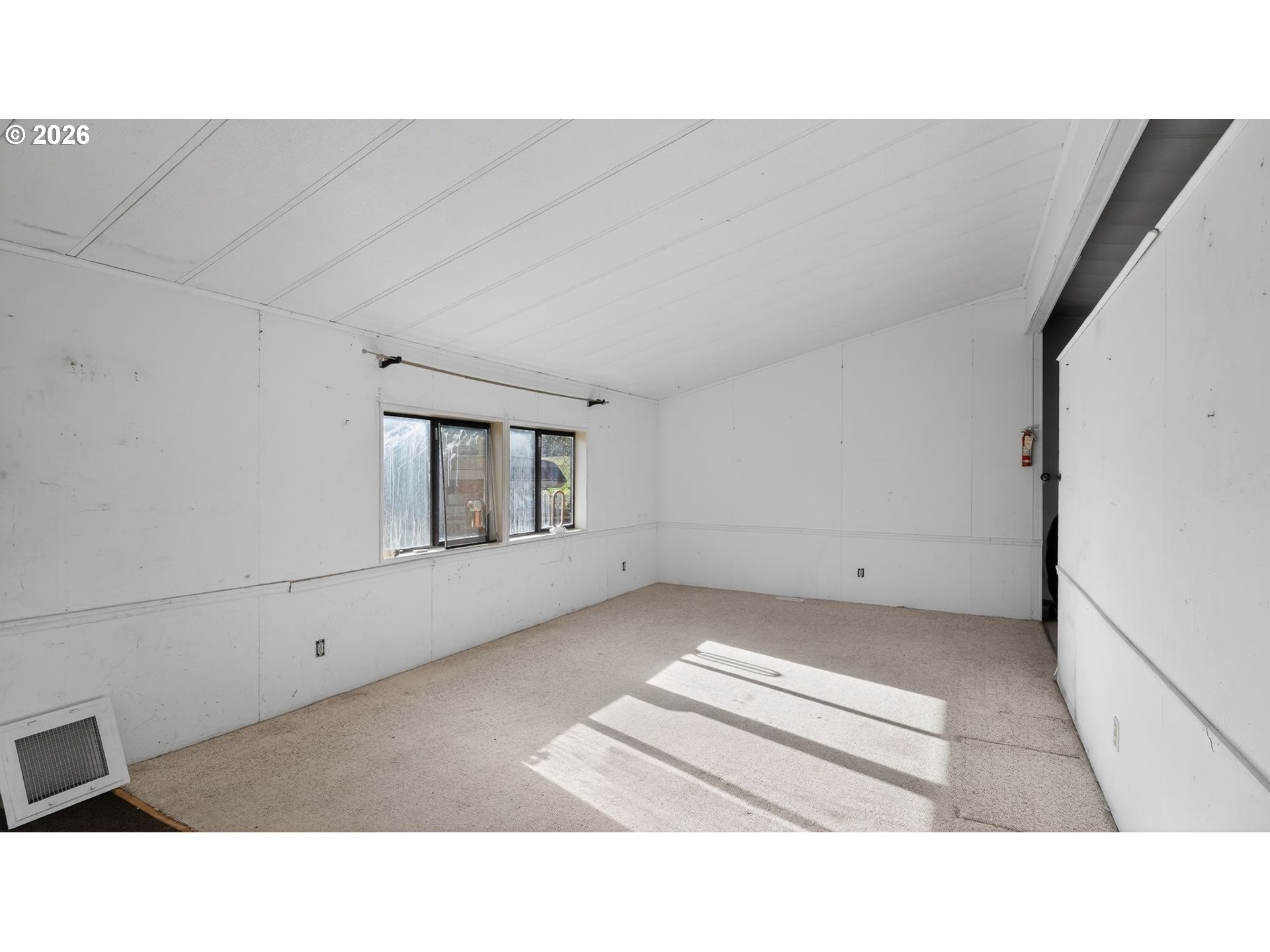 1901 KALMIA ST