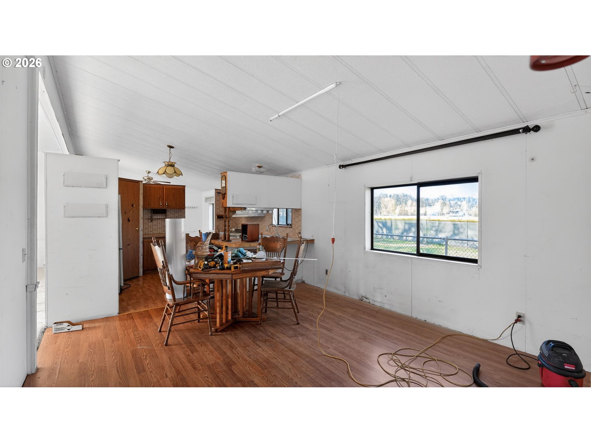 1901 KALMIA ST