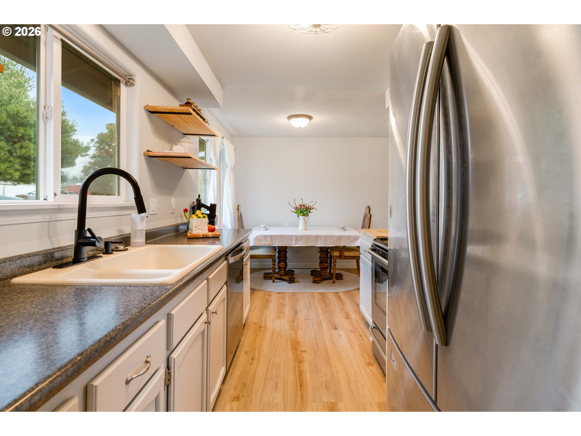 1318 SE BEAVER CREEK LN