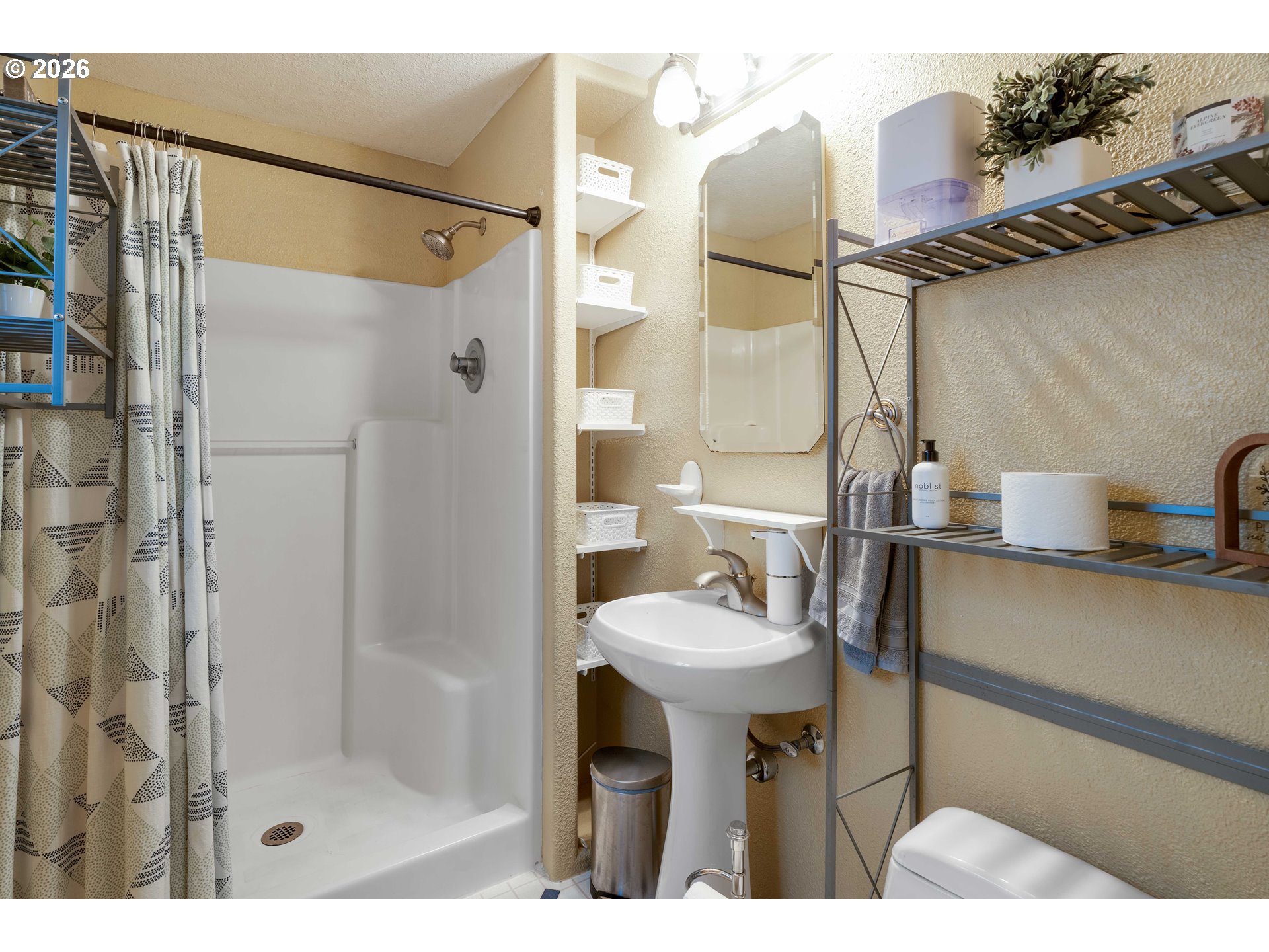 1318 SE BEAVER CREEK LN