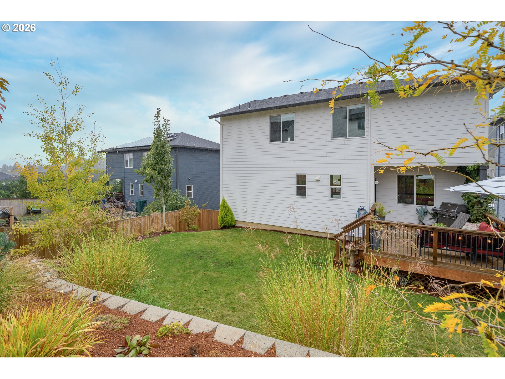 128 E TAYLOR DR