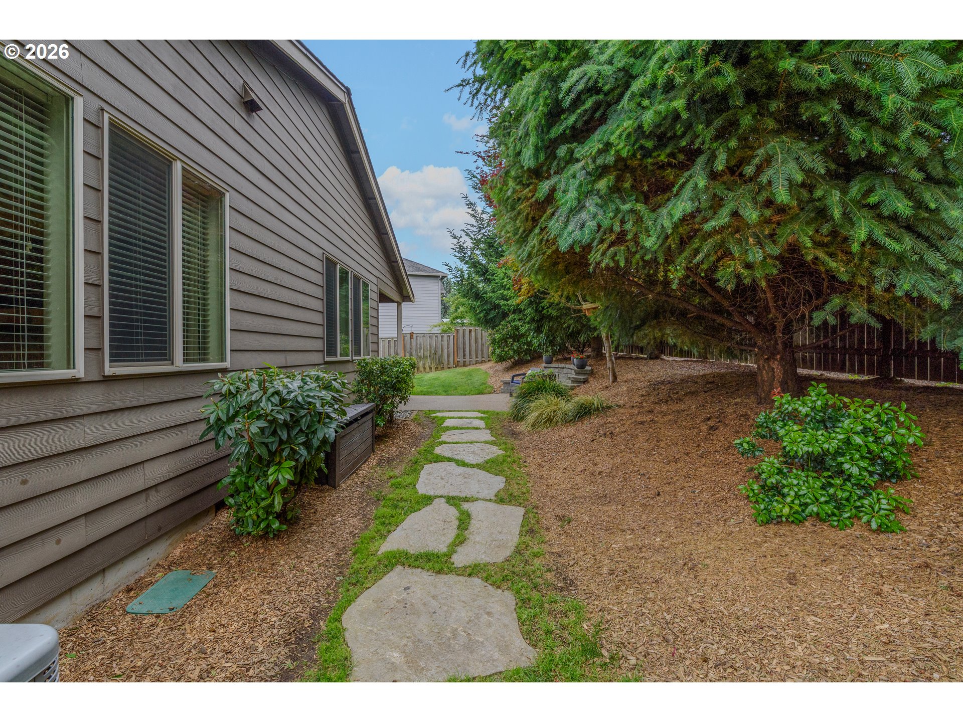 2404 NE 187TH PL