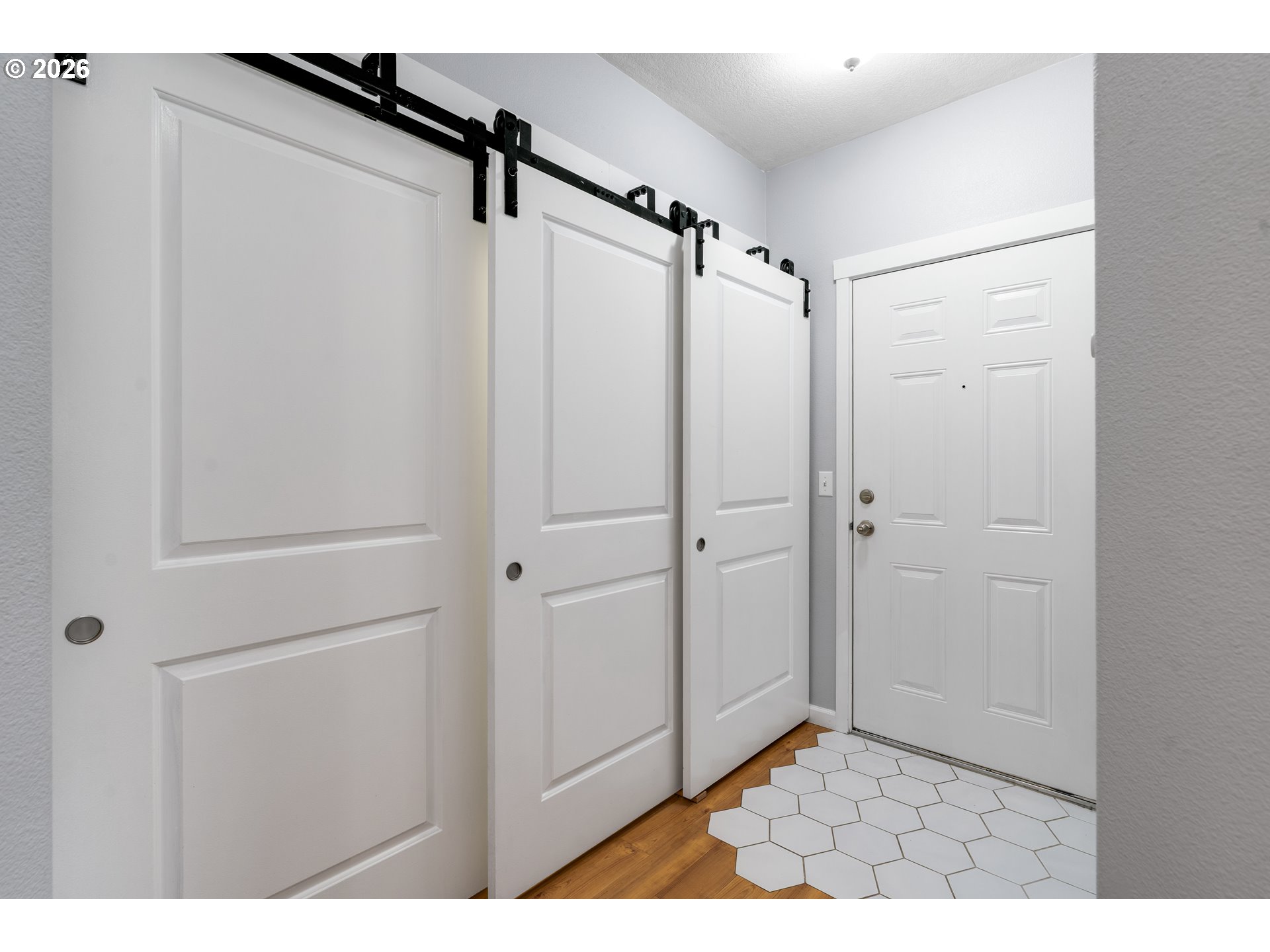 10834 NE HOLLY ST 204