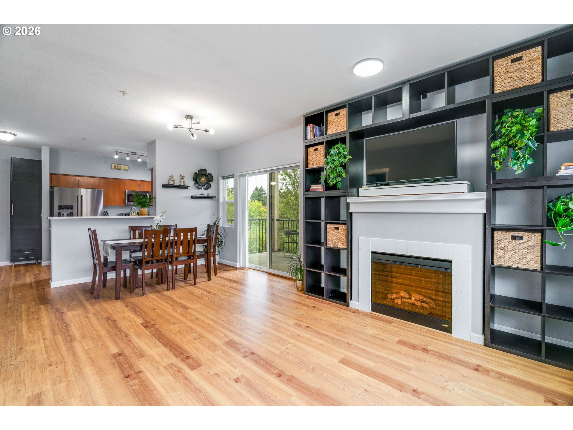 10834 NE HOLLY ST 204