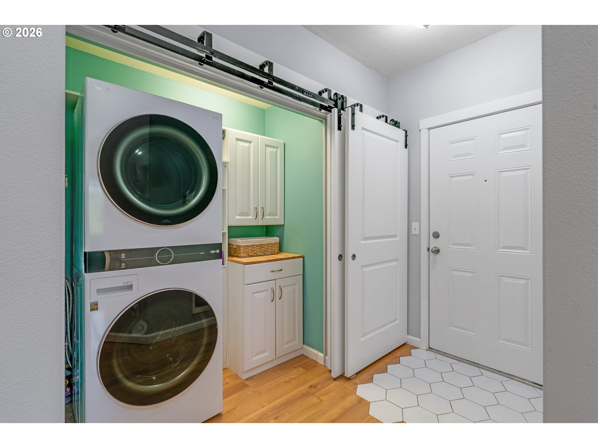 10834 NE HOLLY ST 204