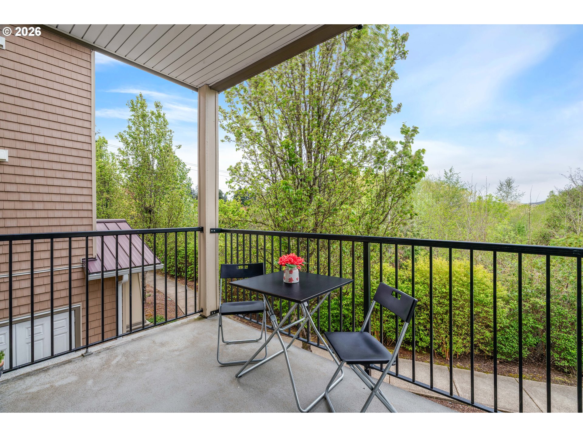 10834 NE HOLLY ST 204