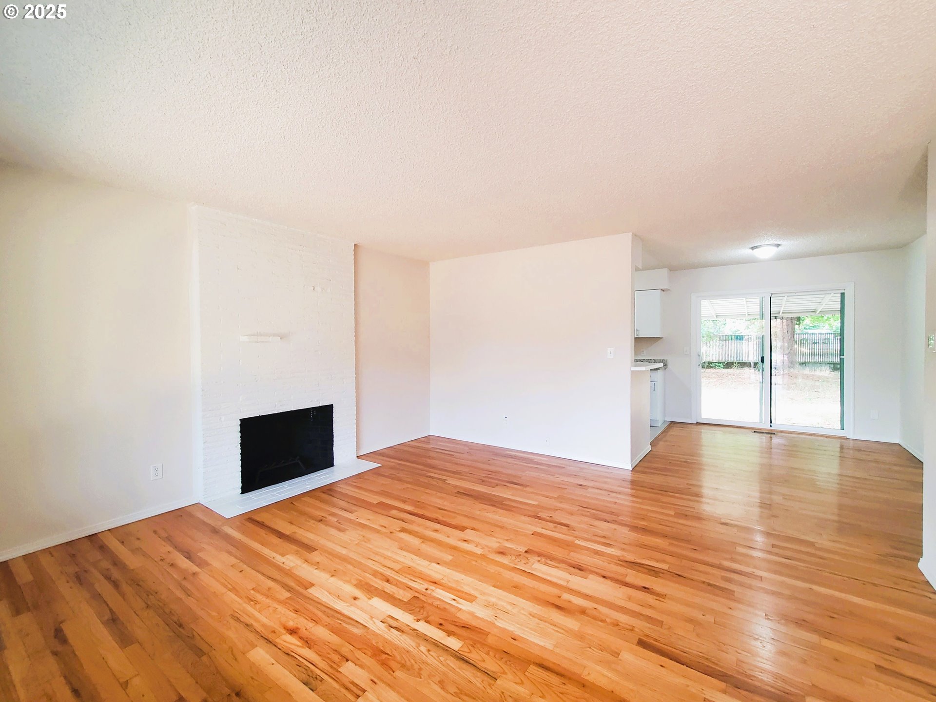 13050 SE MORRISON ST