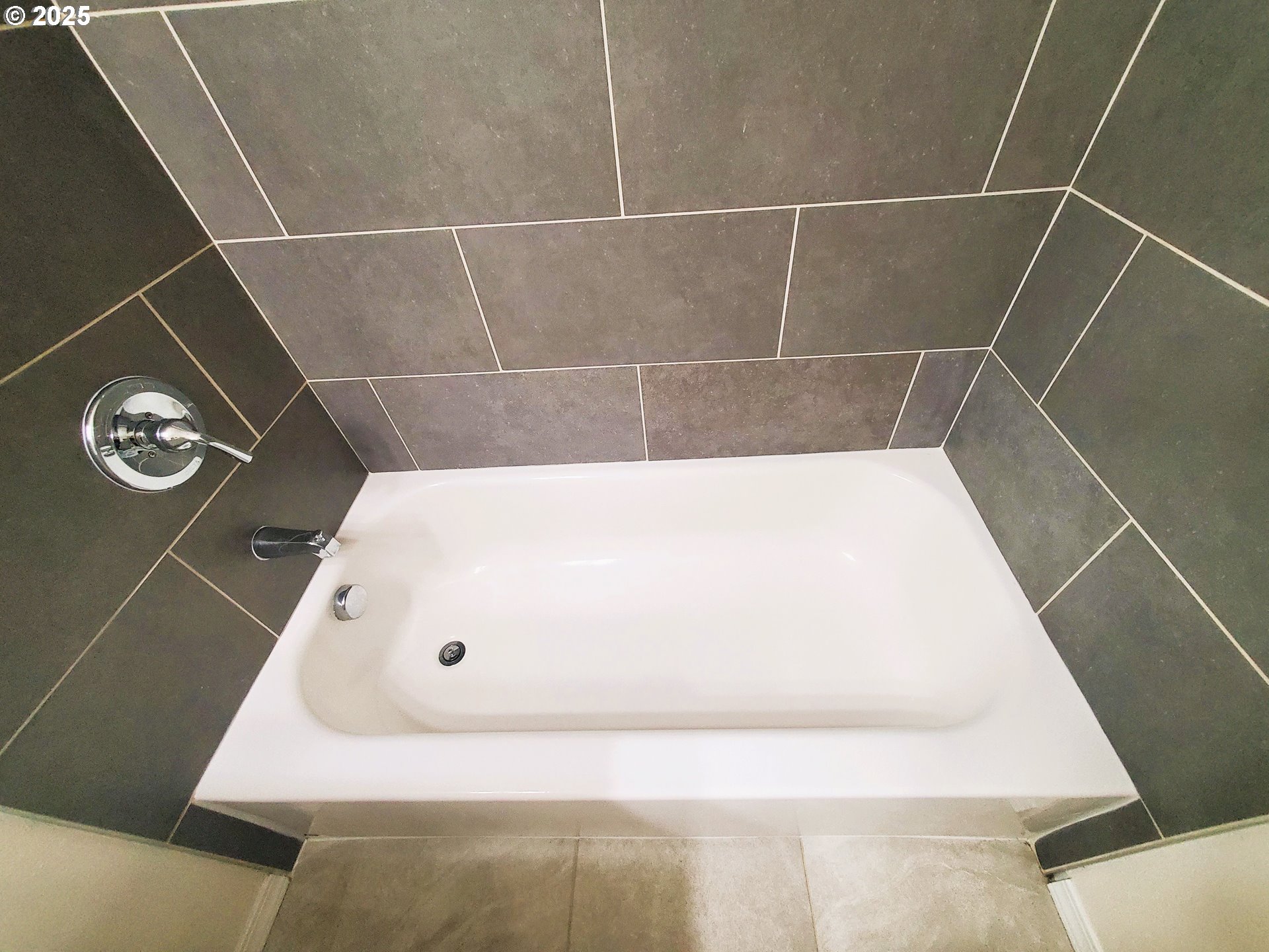 13050 SE MORRISON ST