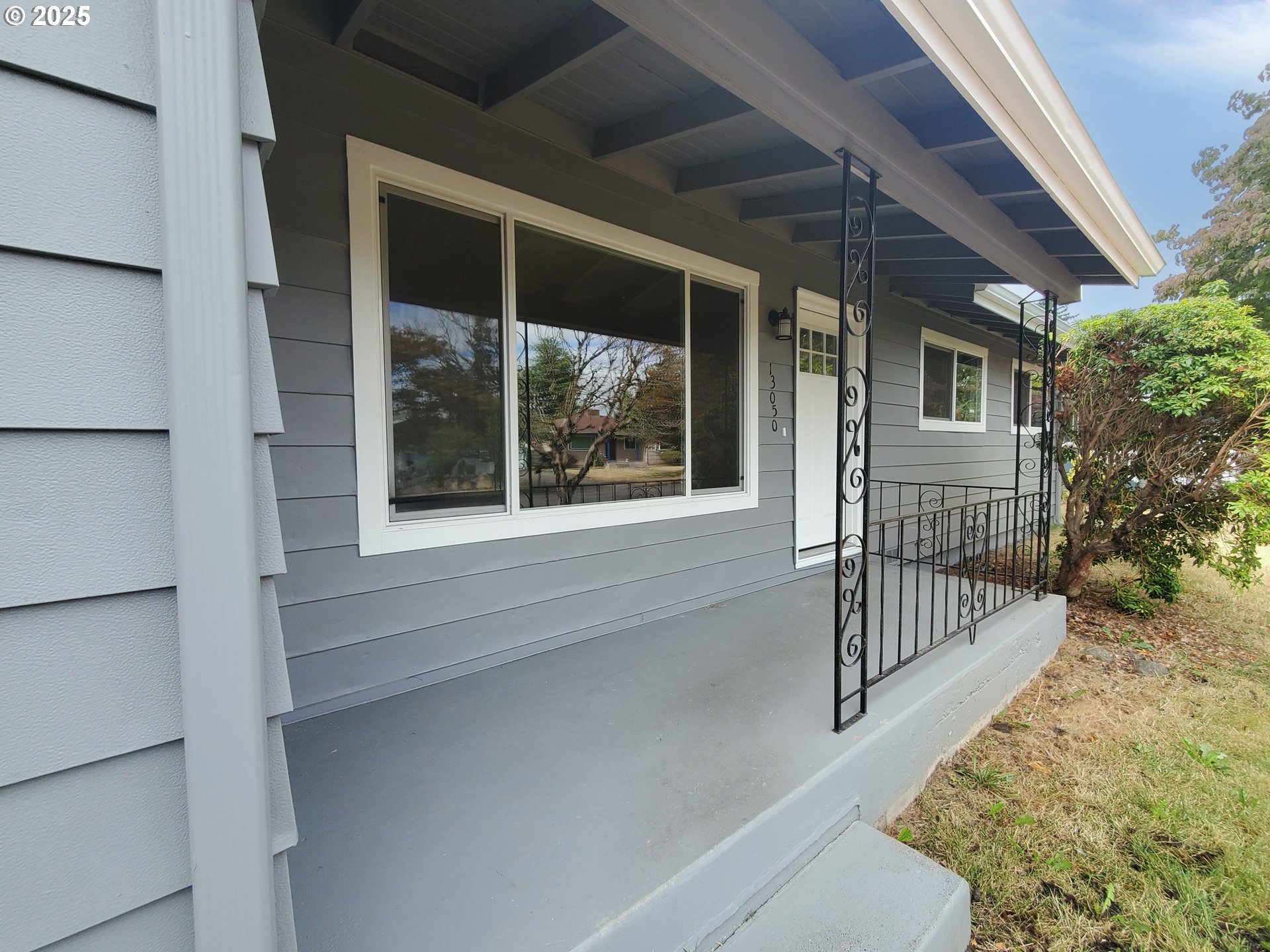 13050 SE MORRISON ST